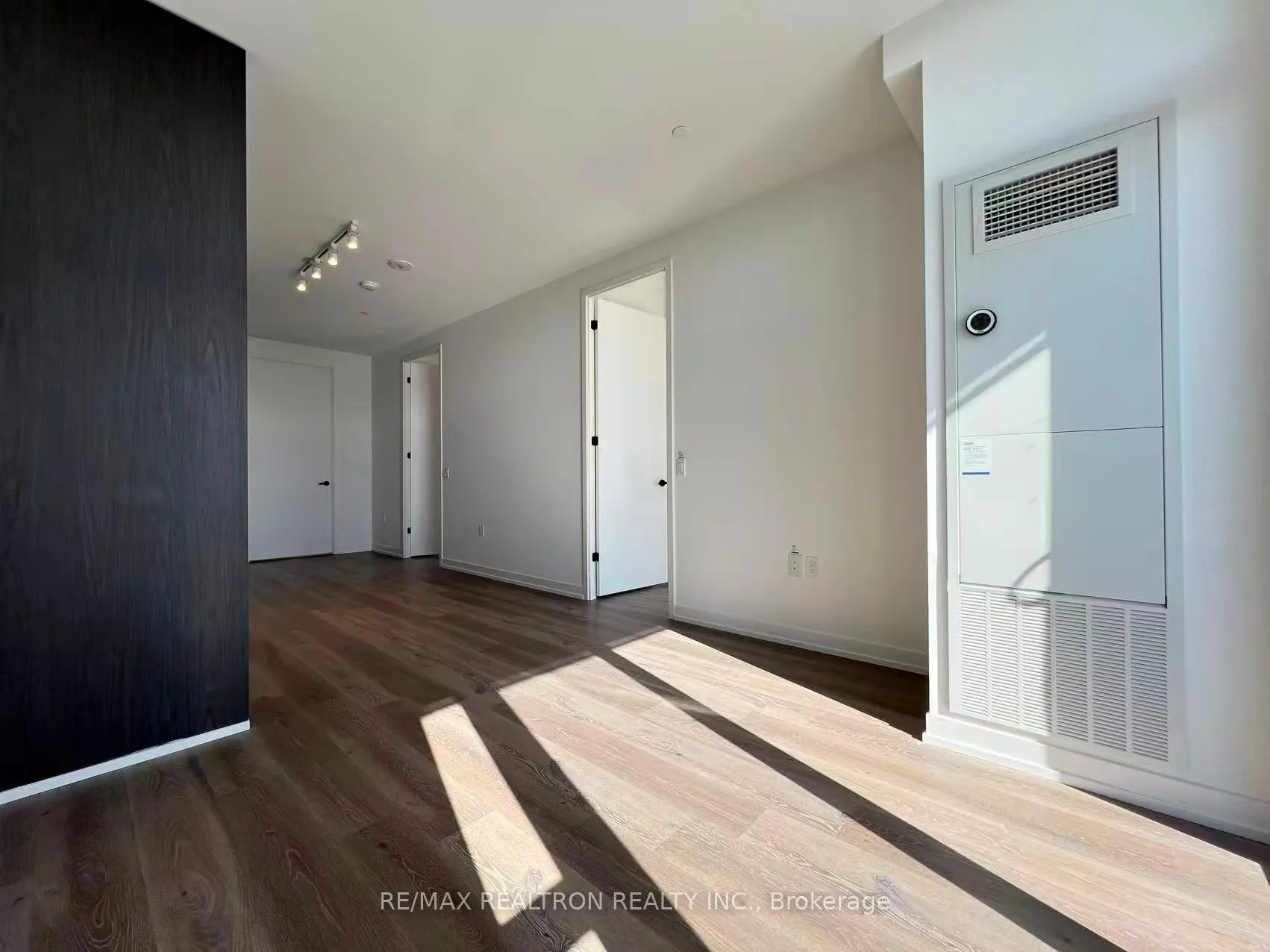 28 Interchange Way, #4610