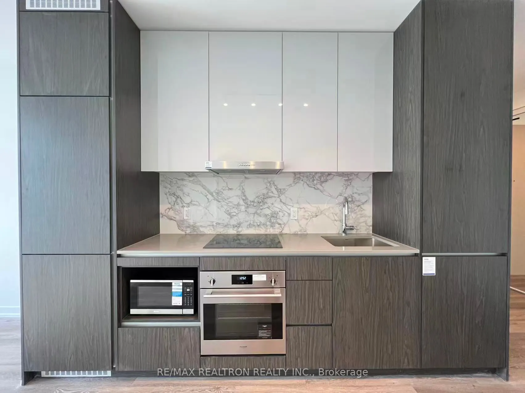 28 Interchange Way, #4610