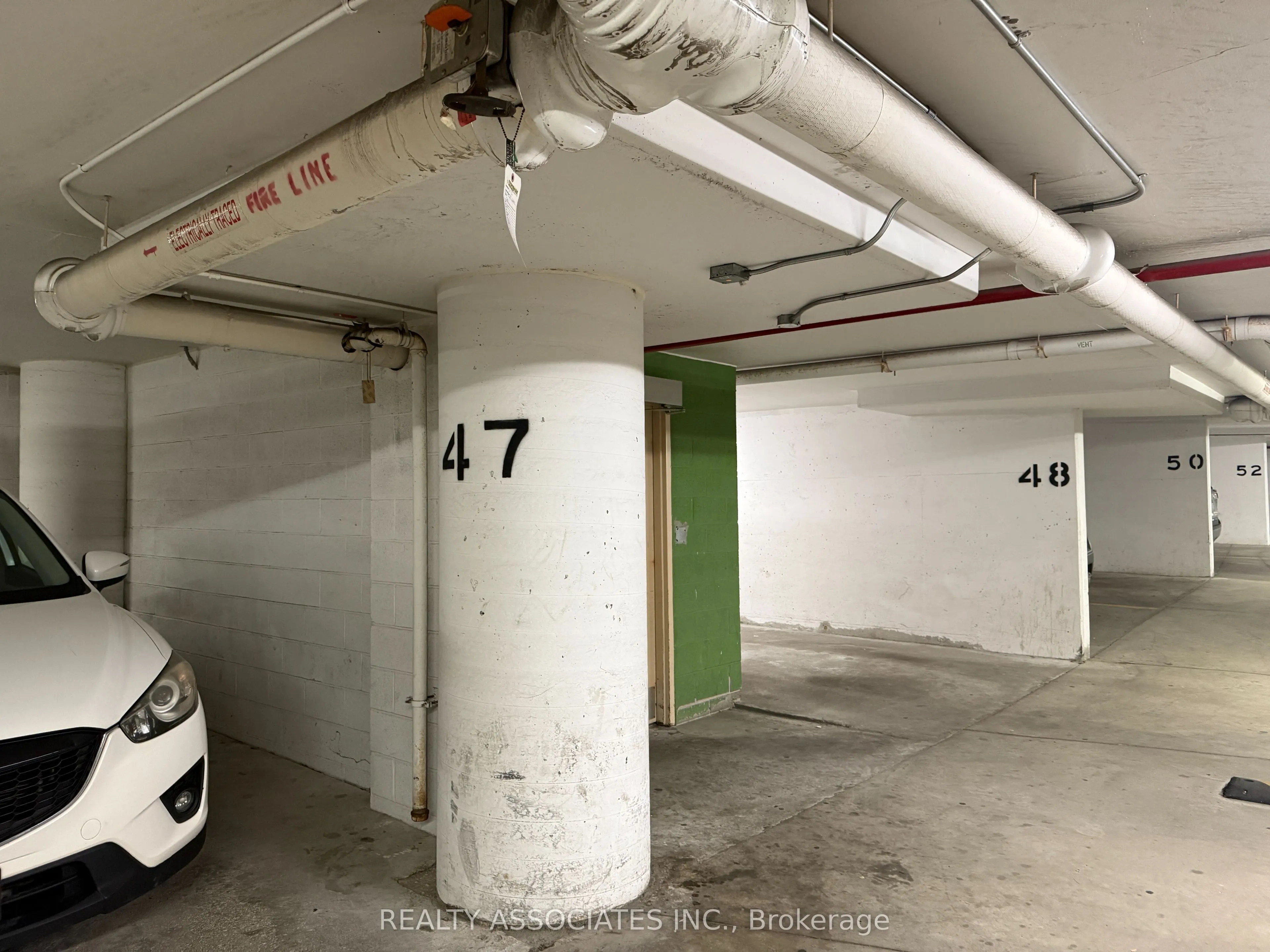 51 Baffin Court, #303