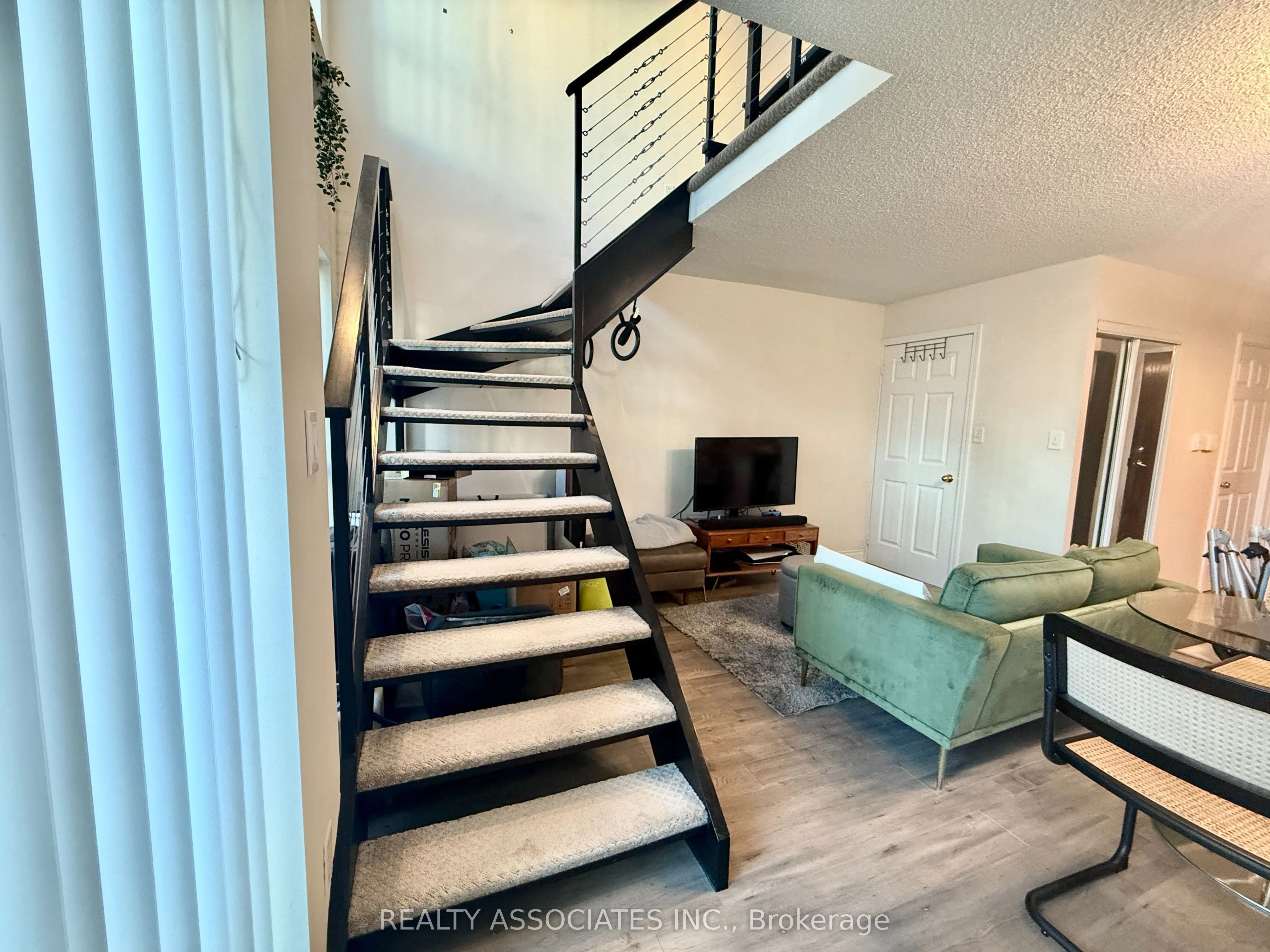 51 Baffin Court, #303