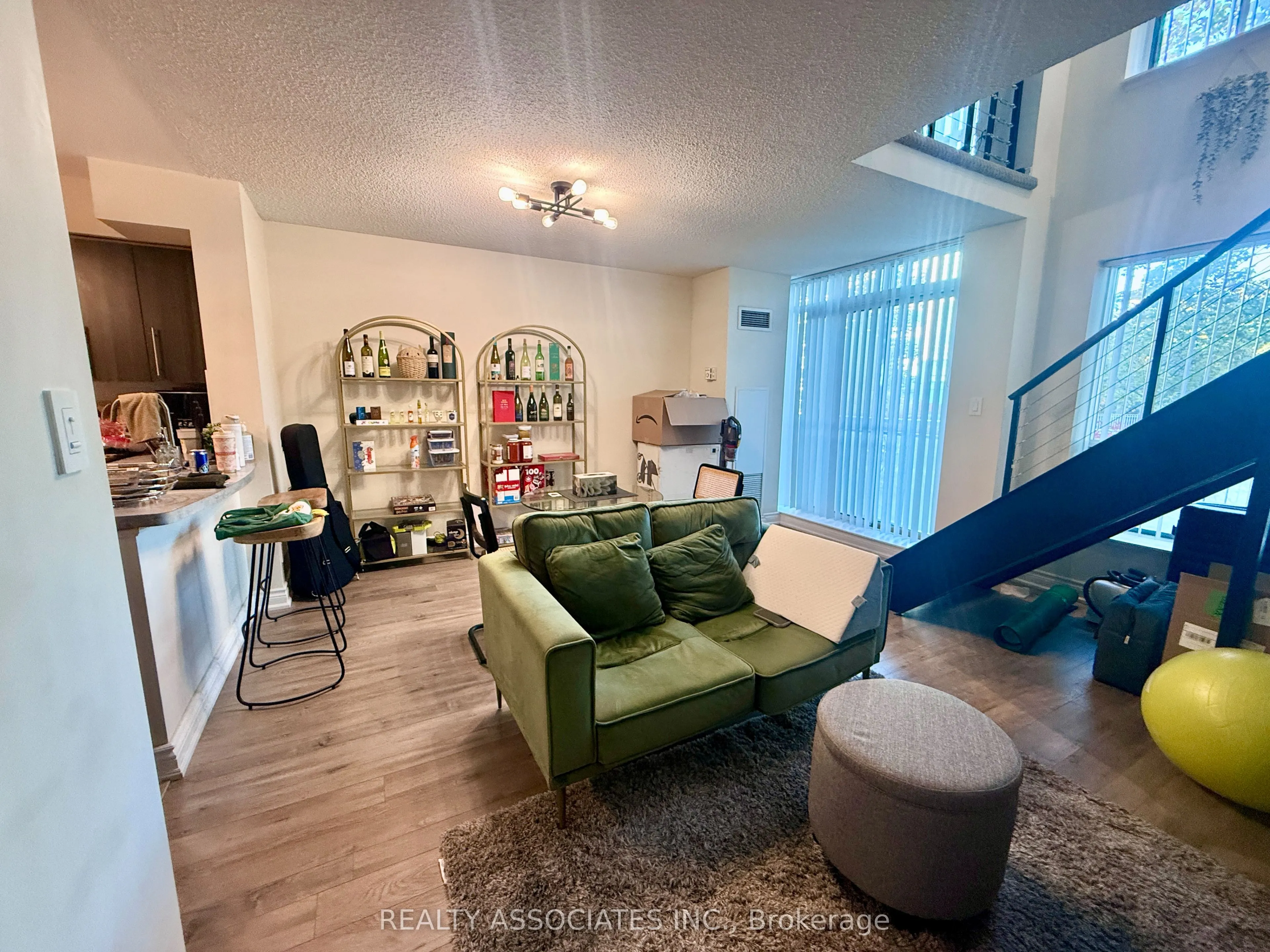 51 Baffin Court, #303