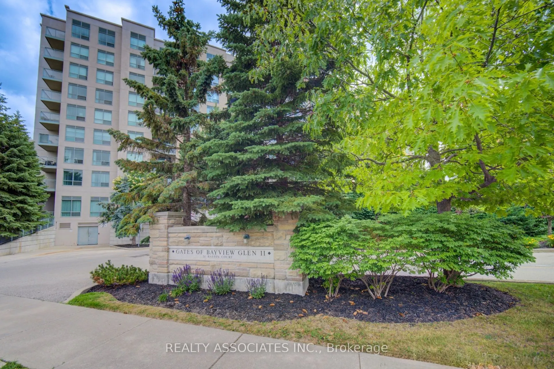 51 Baffin Court, #303