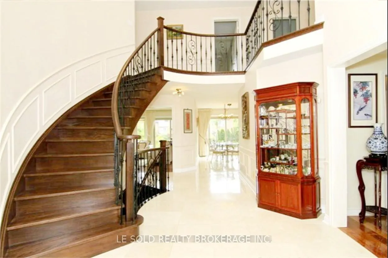 347 Fern Avenue, #2flr Rm