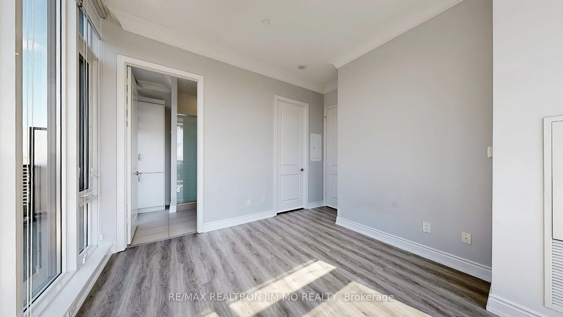 9600 Yonge Street, #PH3