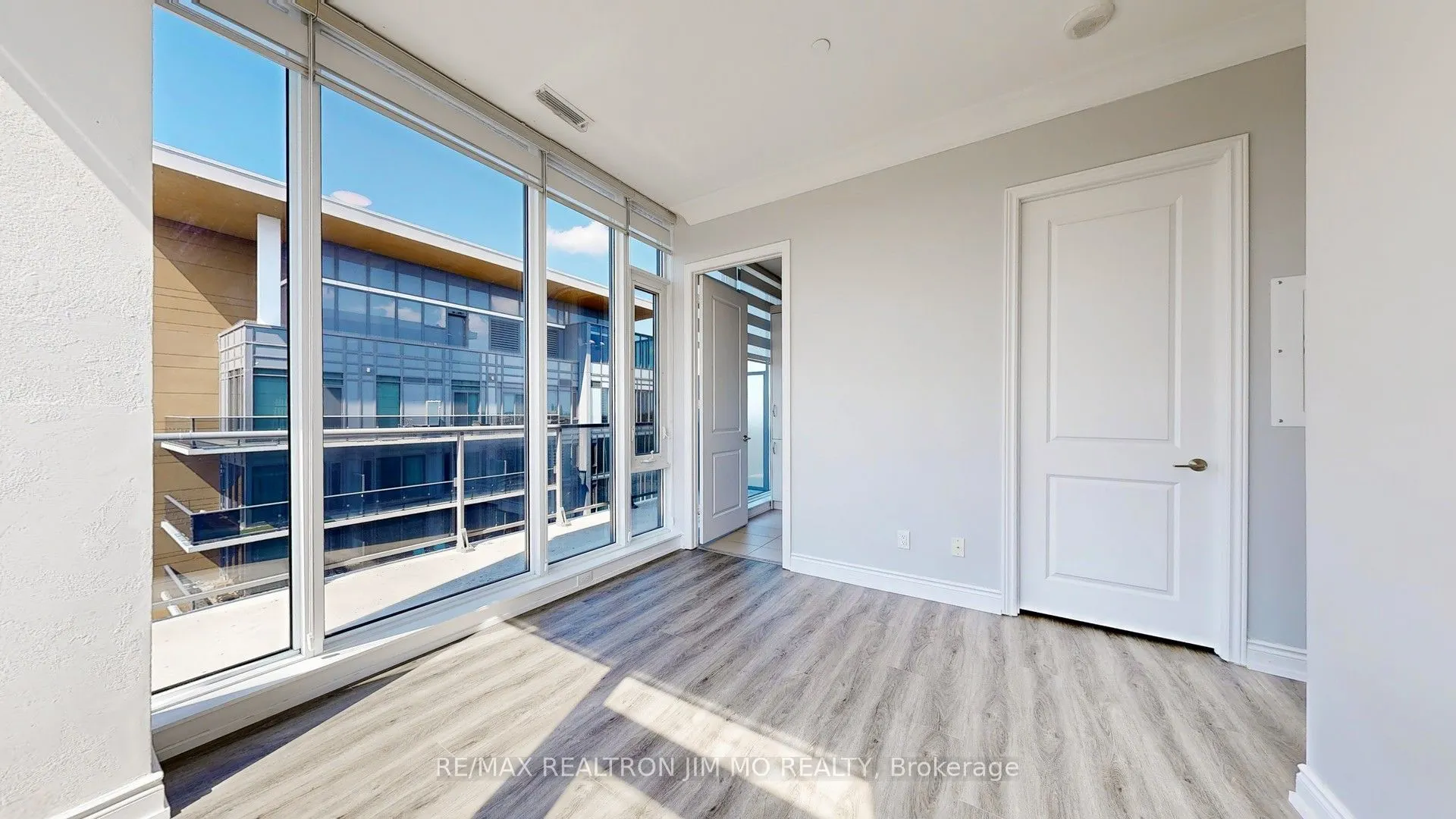 9600 Yonge Street, #PH3