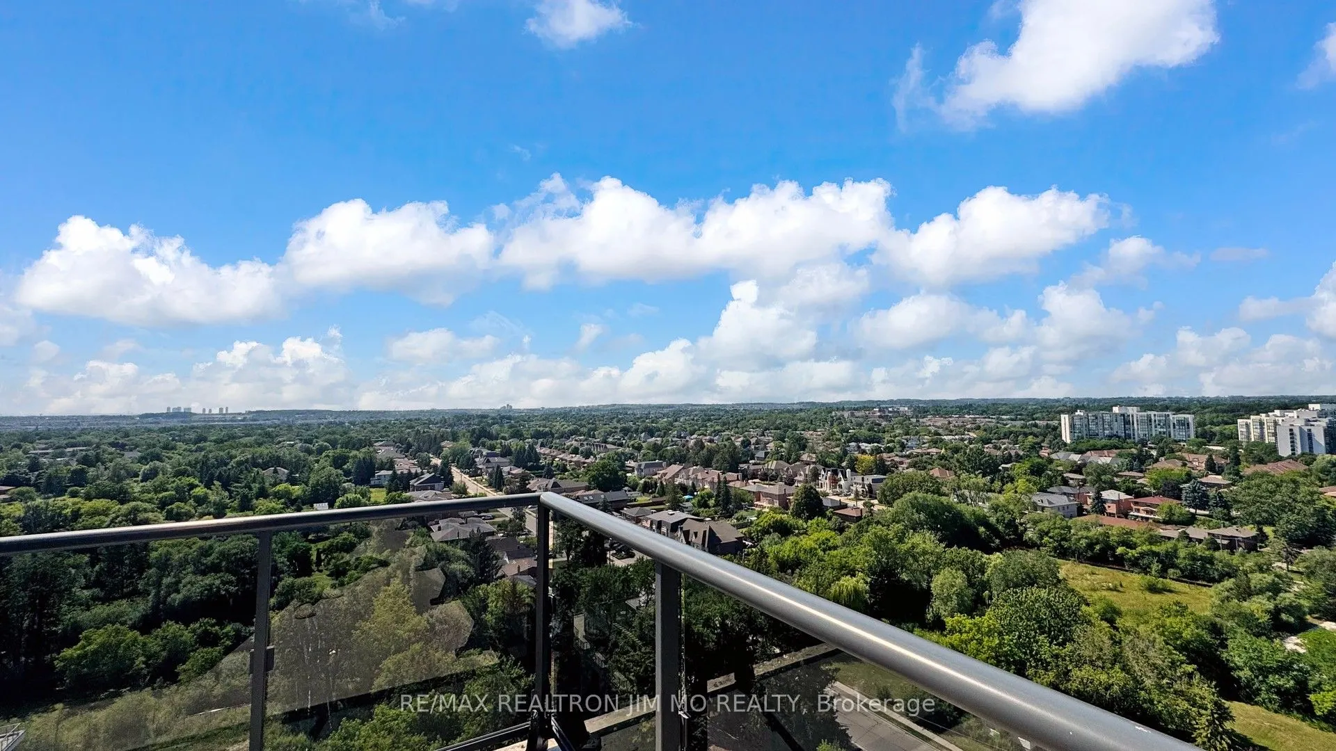 9600 Yonge Street, #PH3