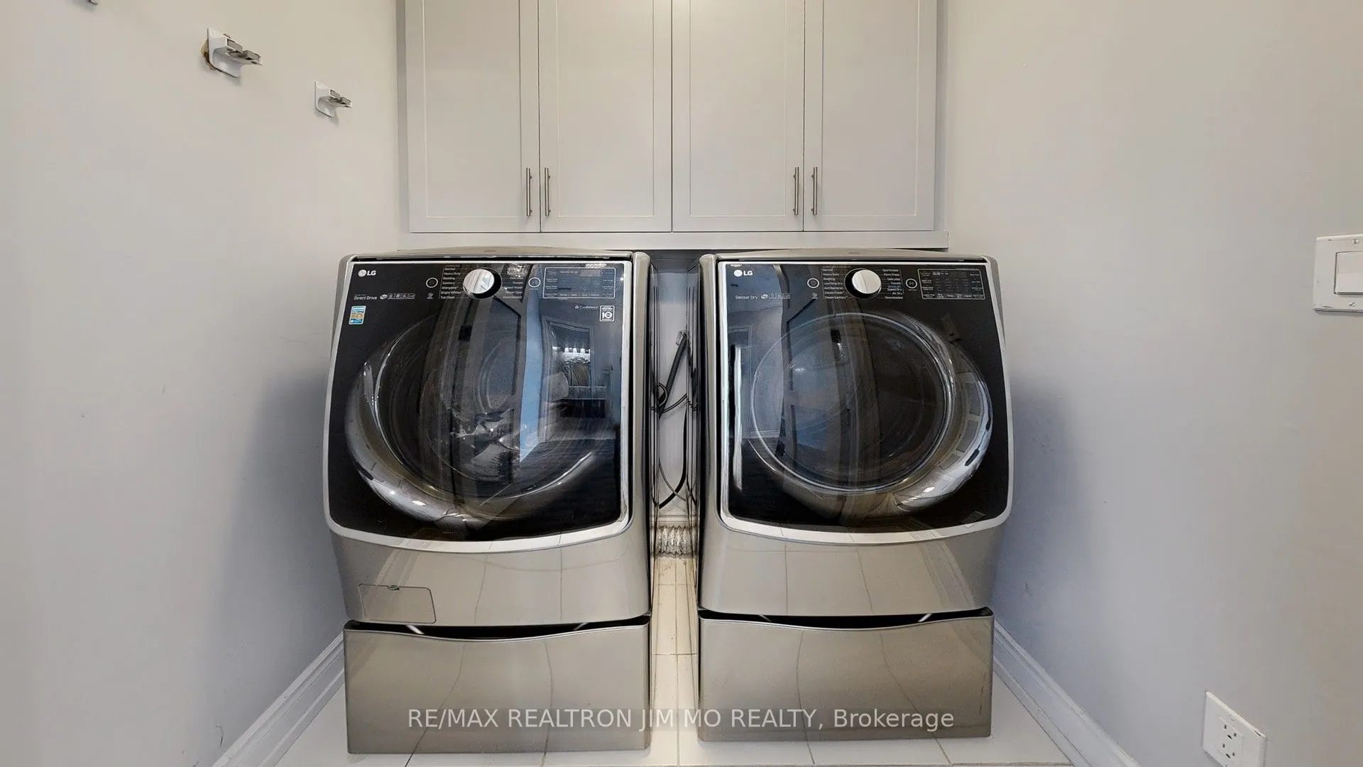 9600 Yonge Street, #PH3