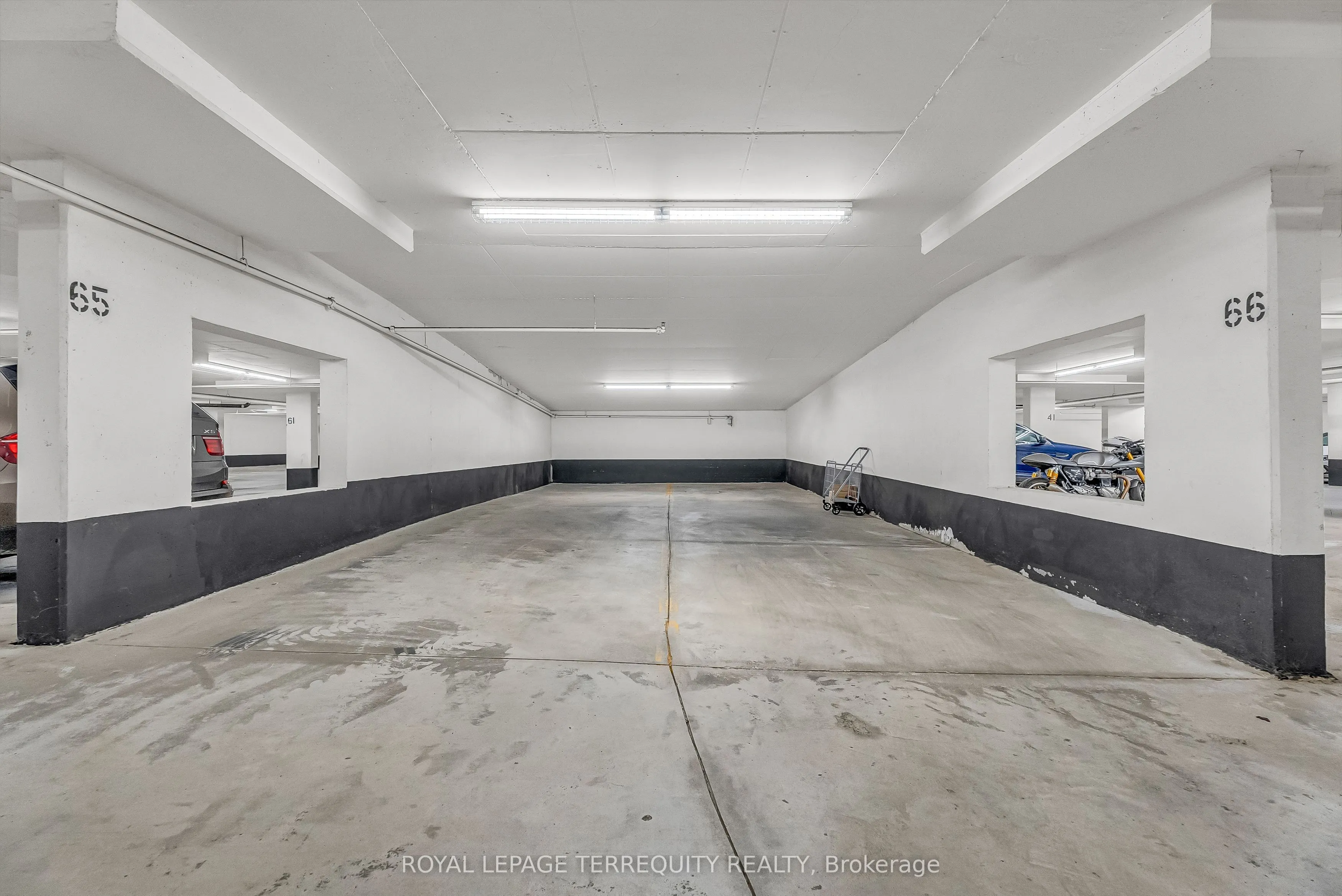 9225 Jane Street, #1409