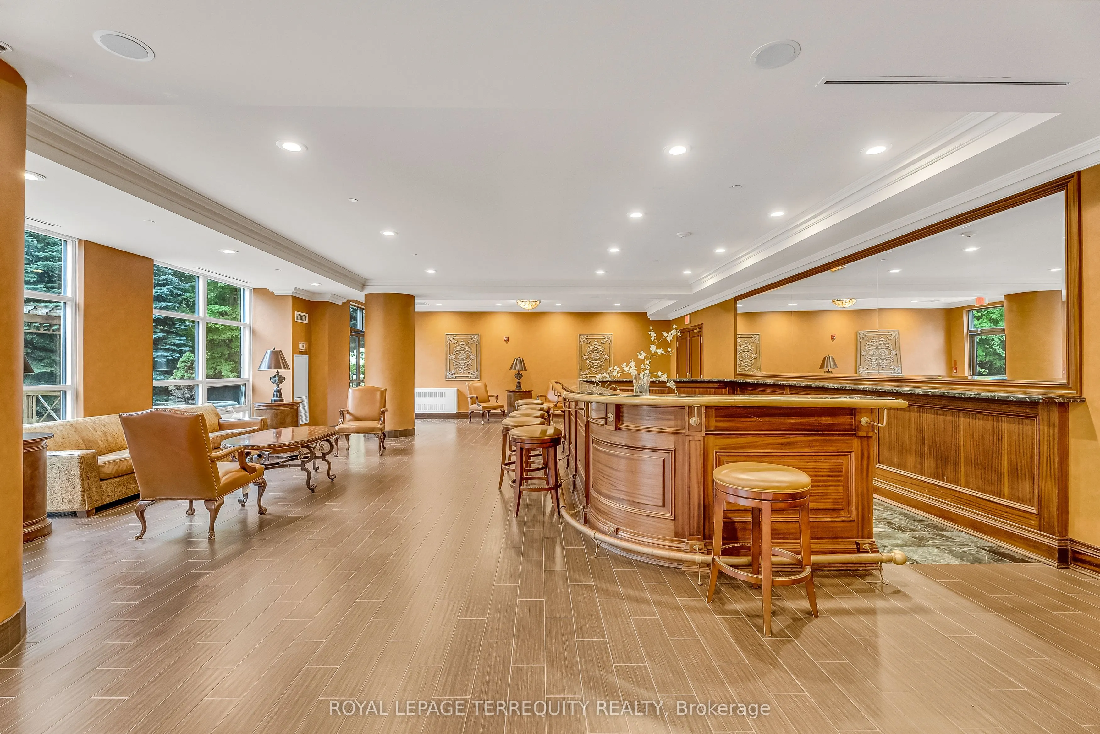 9225 Jane Street, #1409