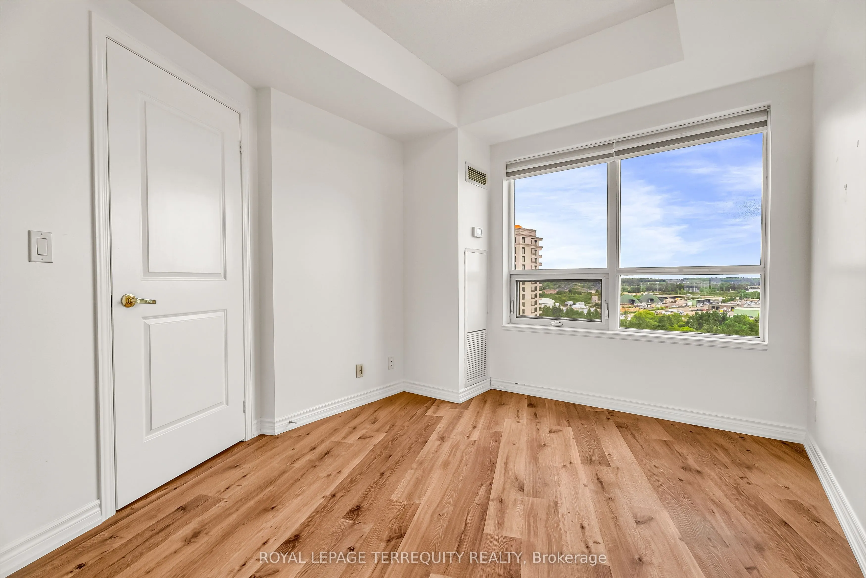9225 Jane Street, #1409