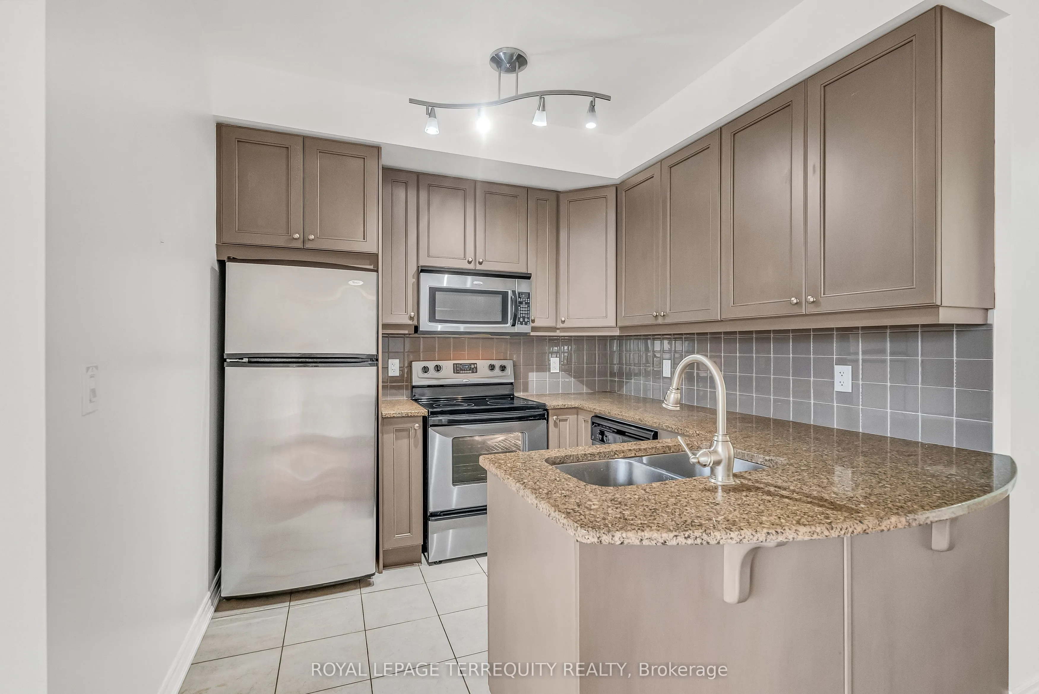 9225 Jane Street, #1409