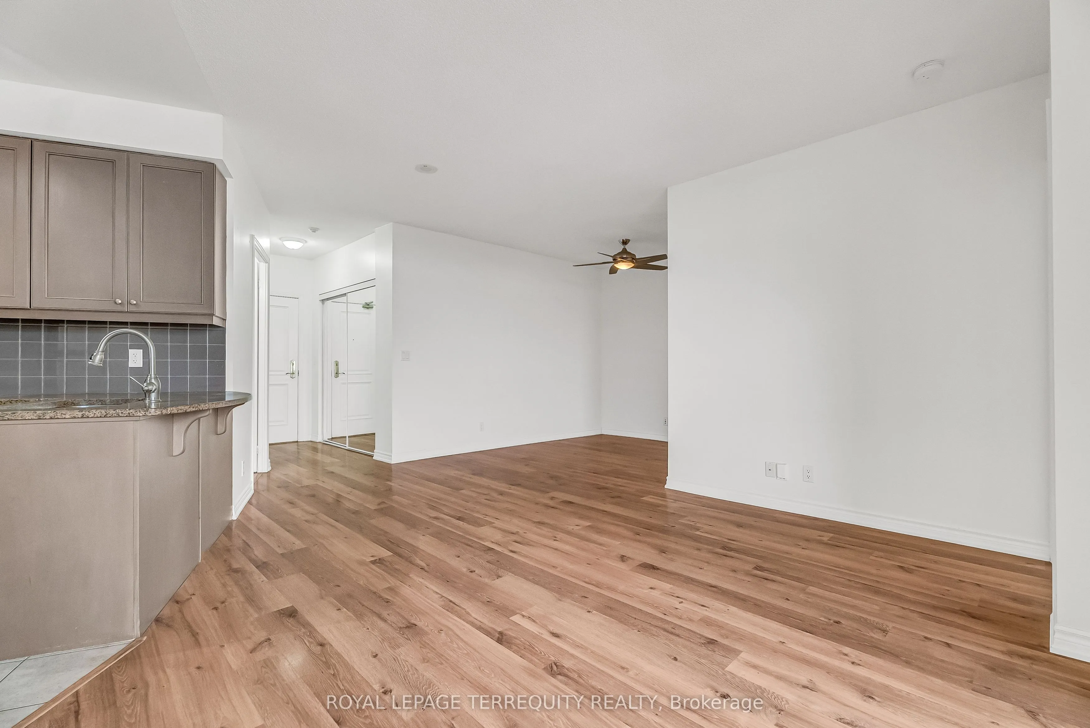 9225 Jane Street, #1409