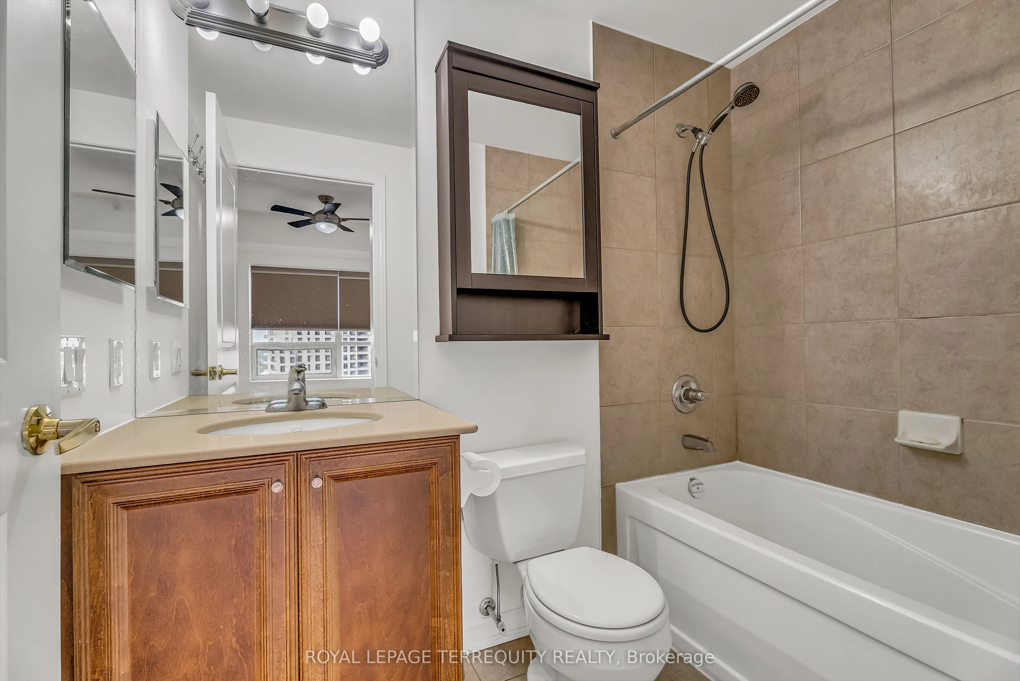 9225 Jane Street, #1409