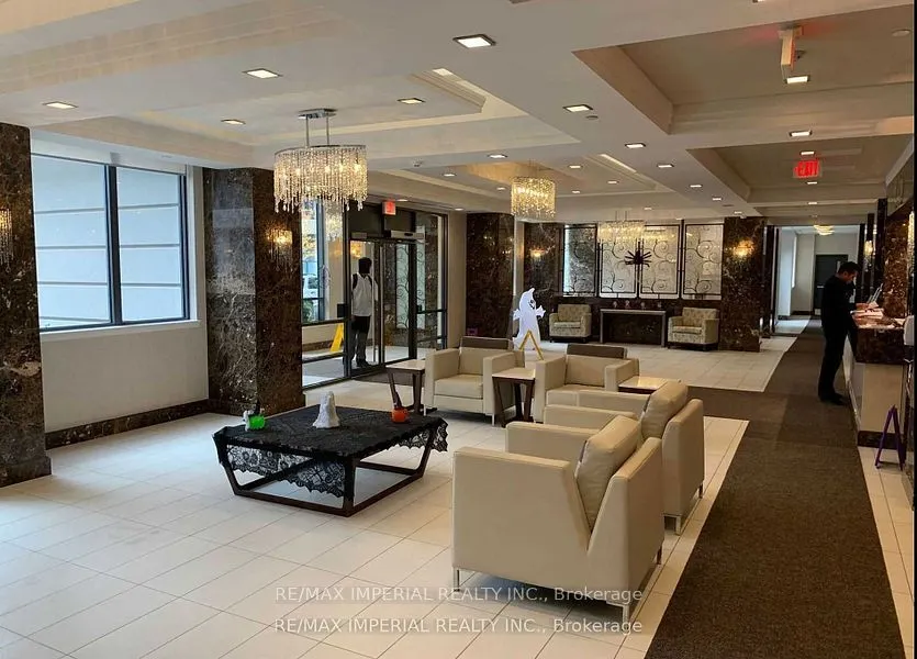 372 Highway 7 Road, #301