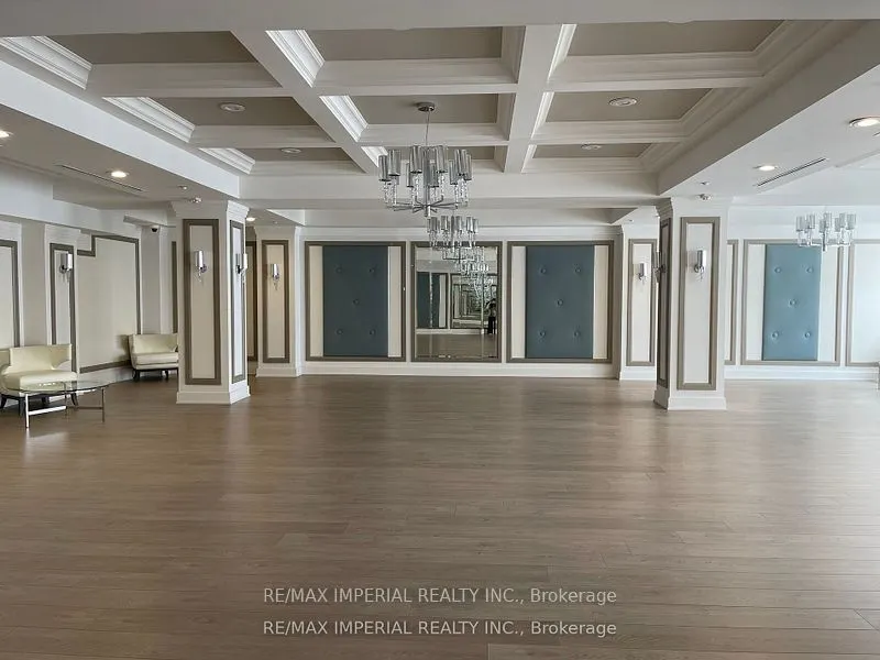 372 Highway 7 Road, #301