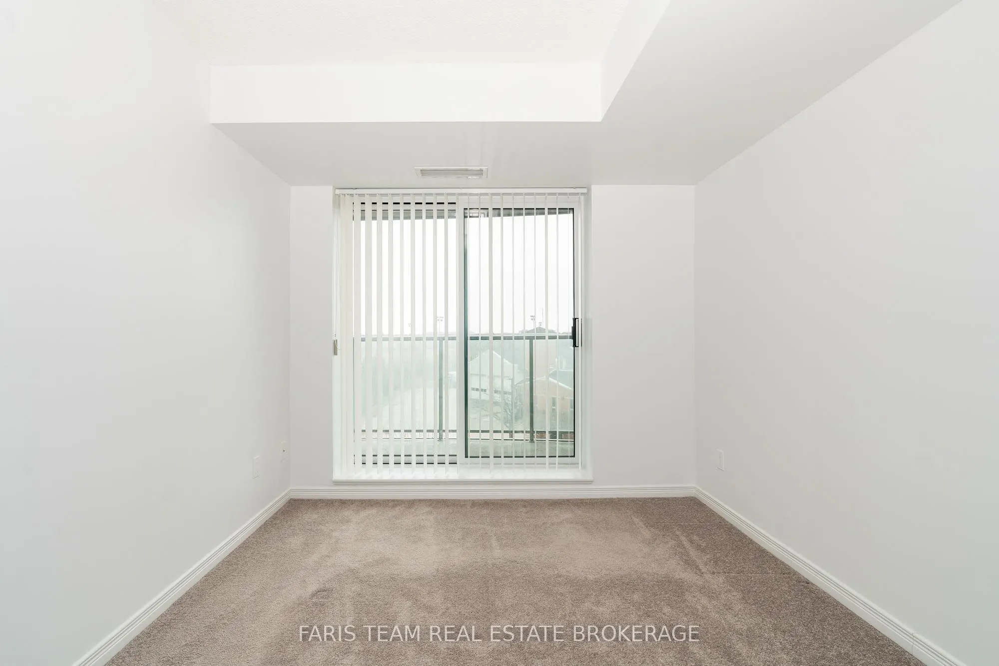 11 Oneida Crescent, #407