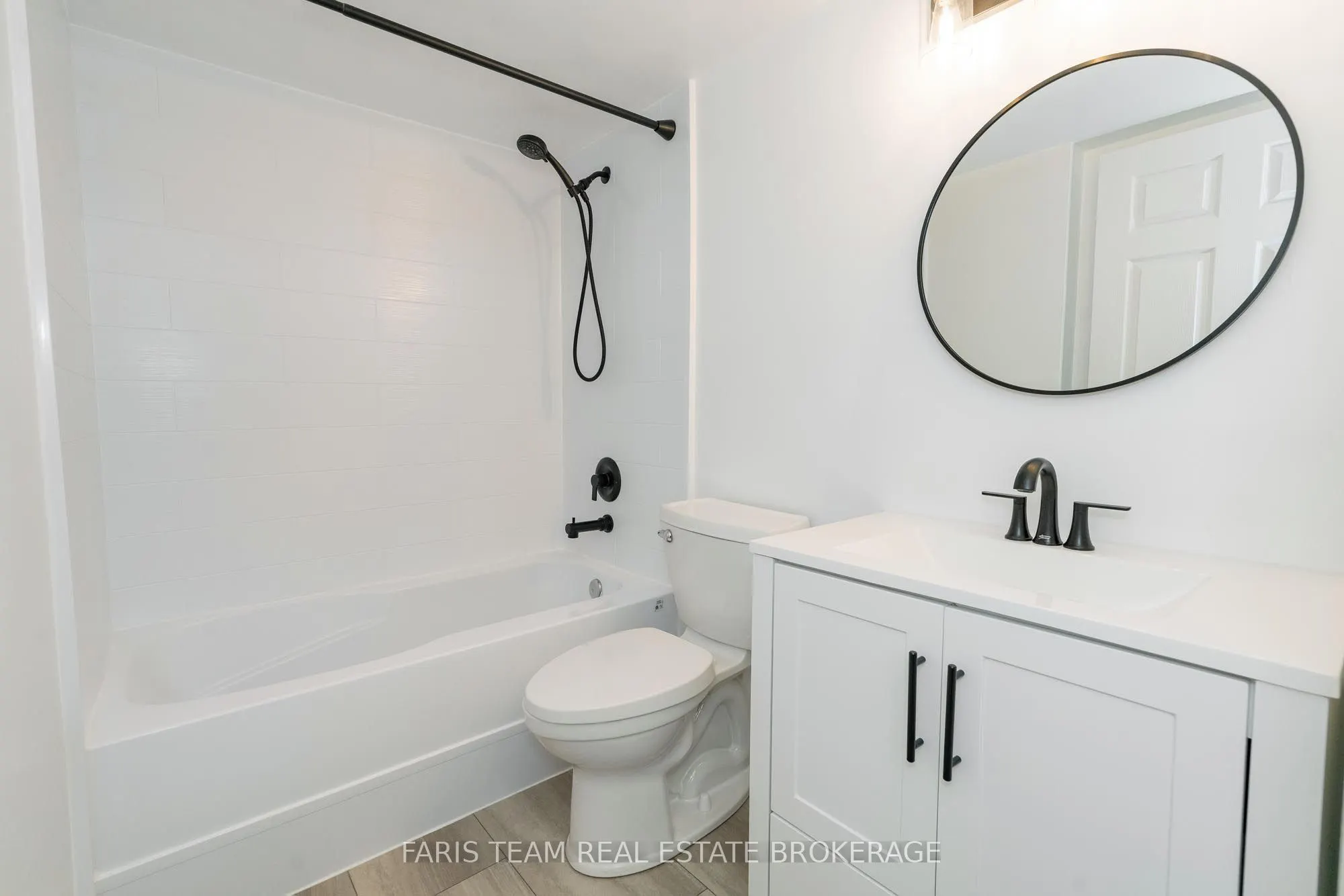 11 Oneida Crescent, #407