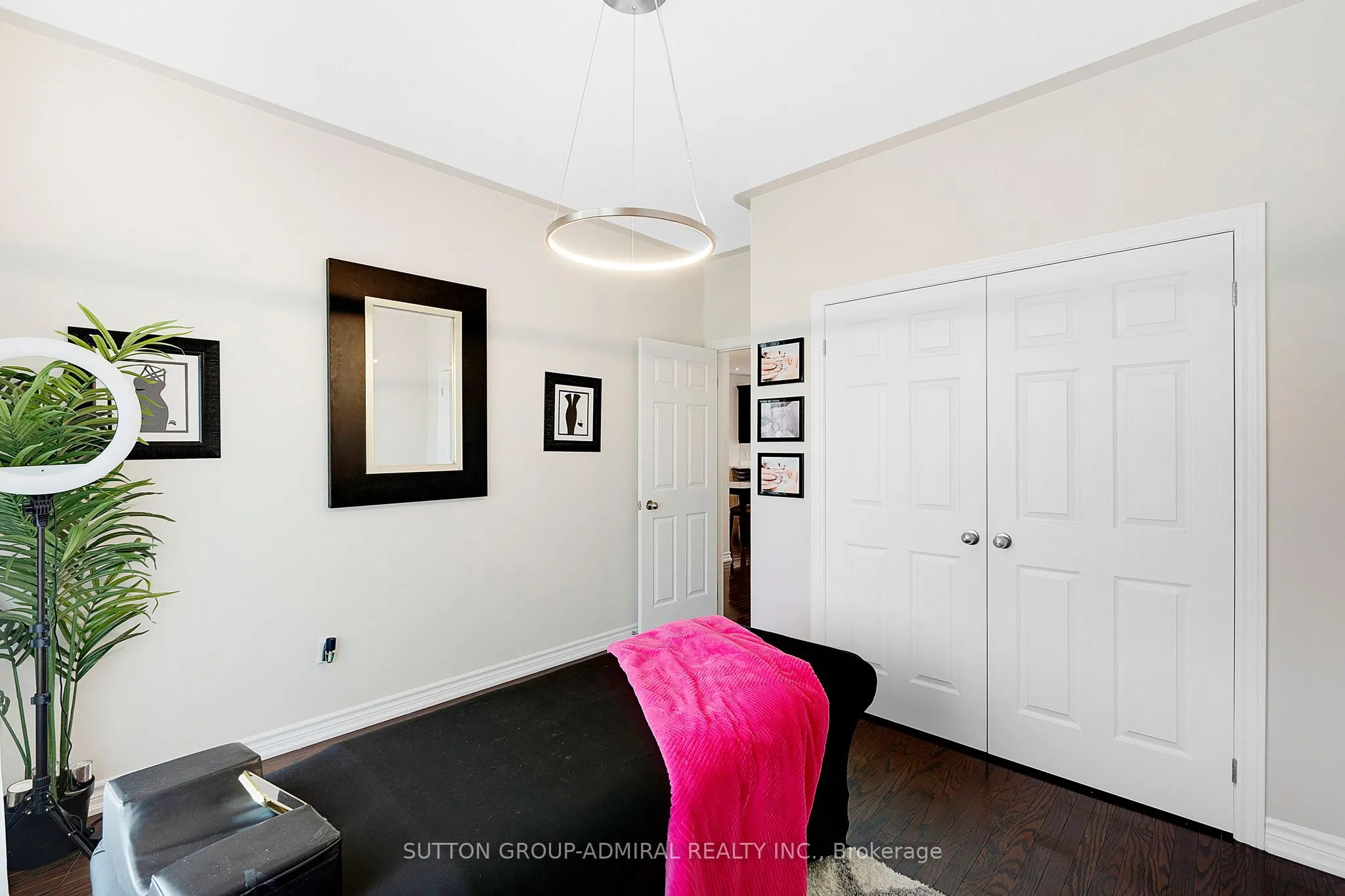 26 Summit Ridge Drive