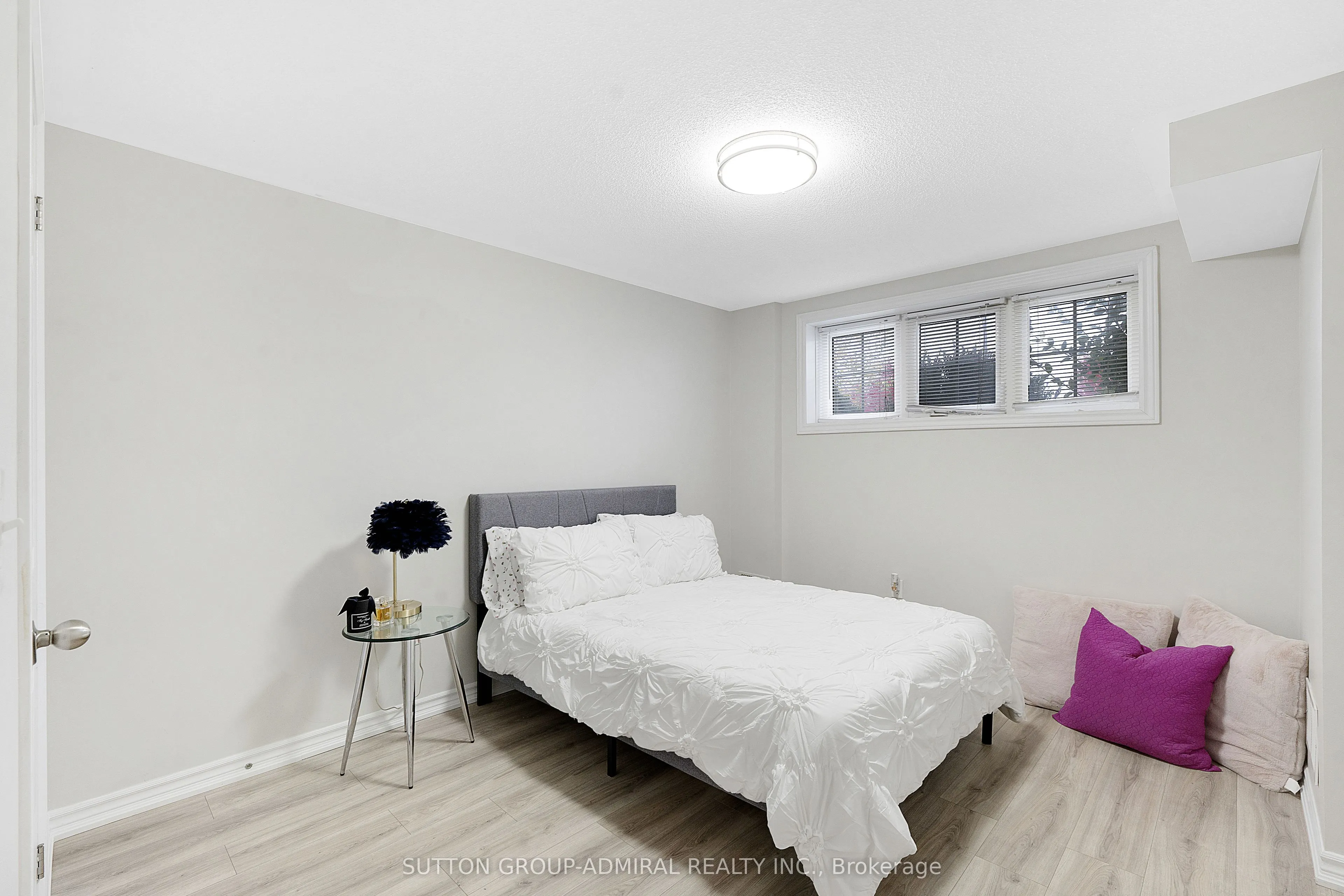 26 Summit Ridge Drive