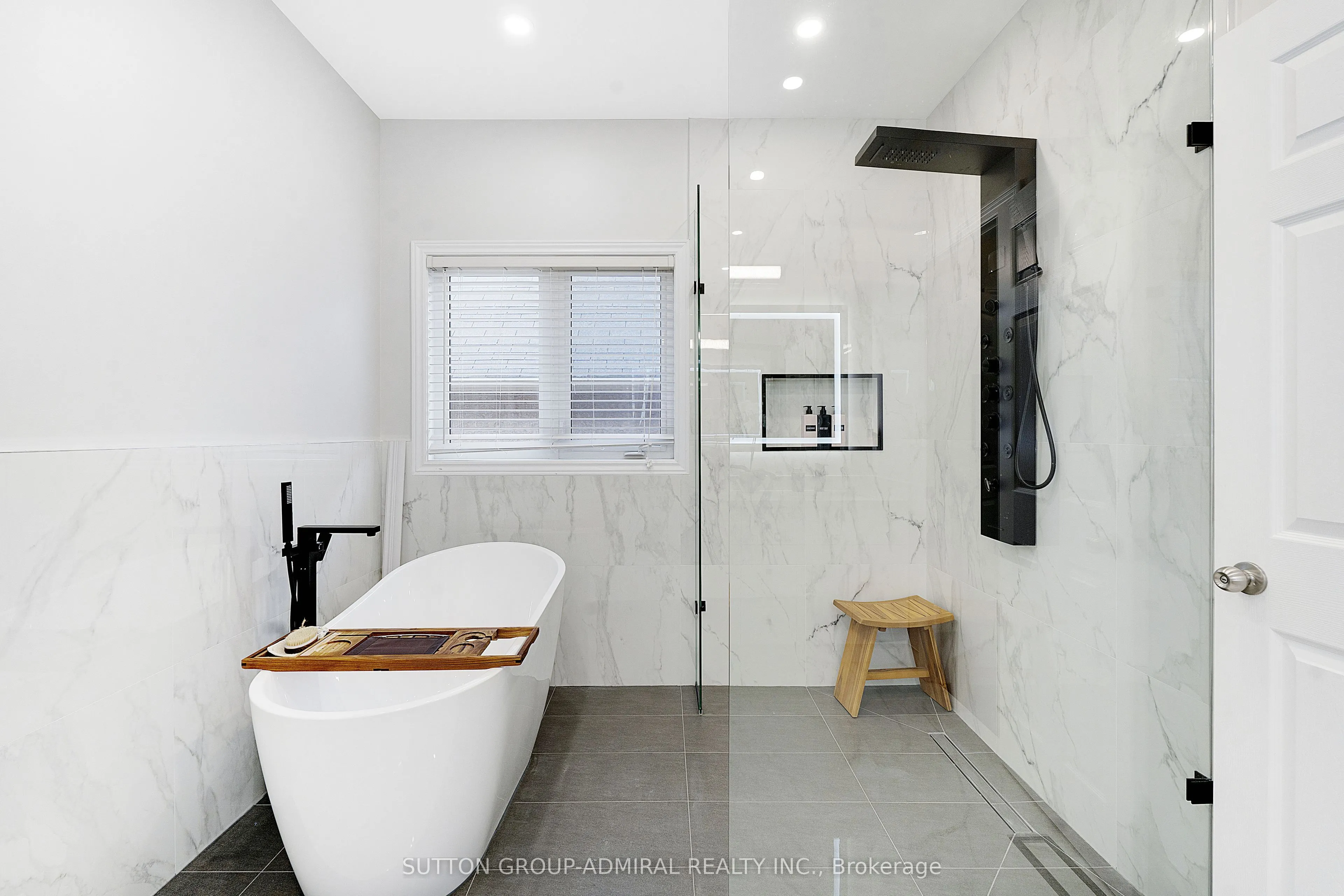 26 Summit Ridge Drive