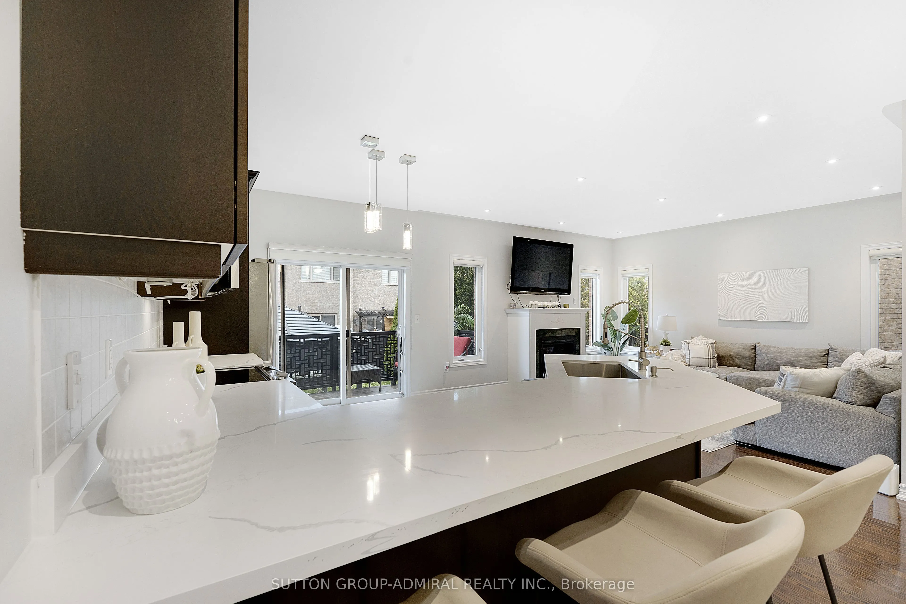 26 Summit Ridge Drive