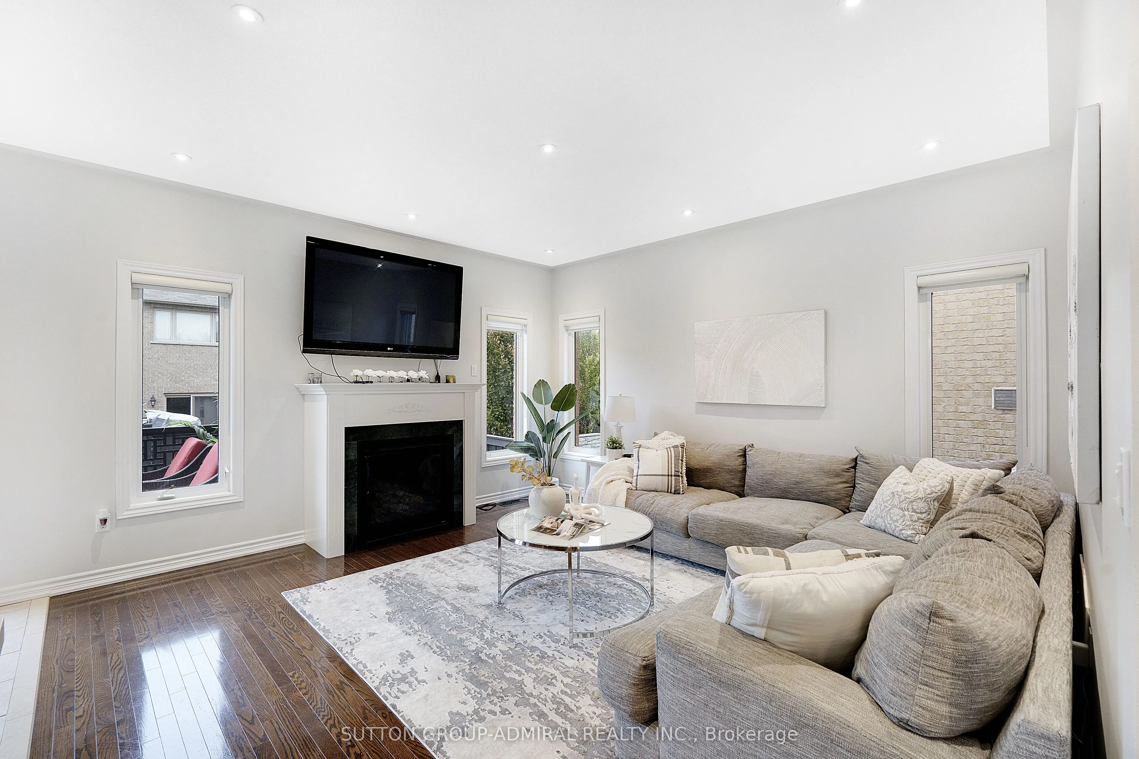 26 Summit Ridge Drive