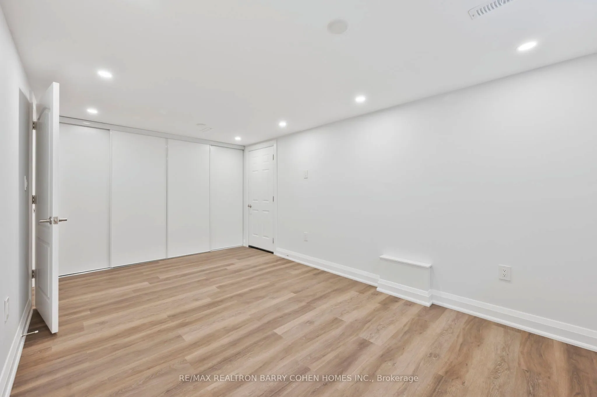 194 Romfield Circuit, #Basement & Back Main Lvl.