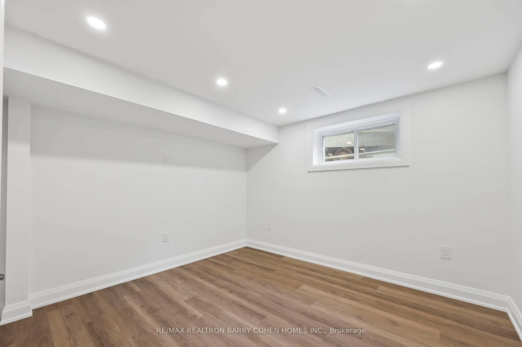 194 Romfield Circuit, #Basement & Back Main Lvl.