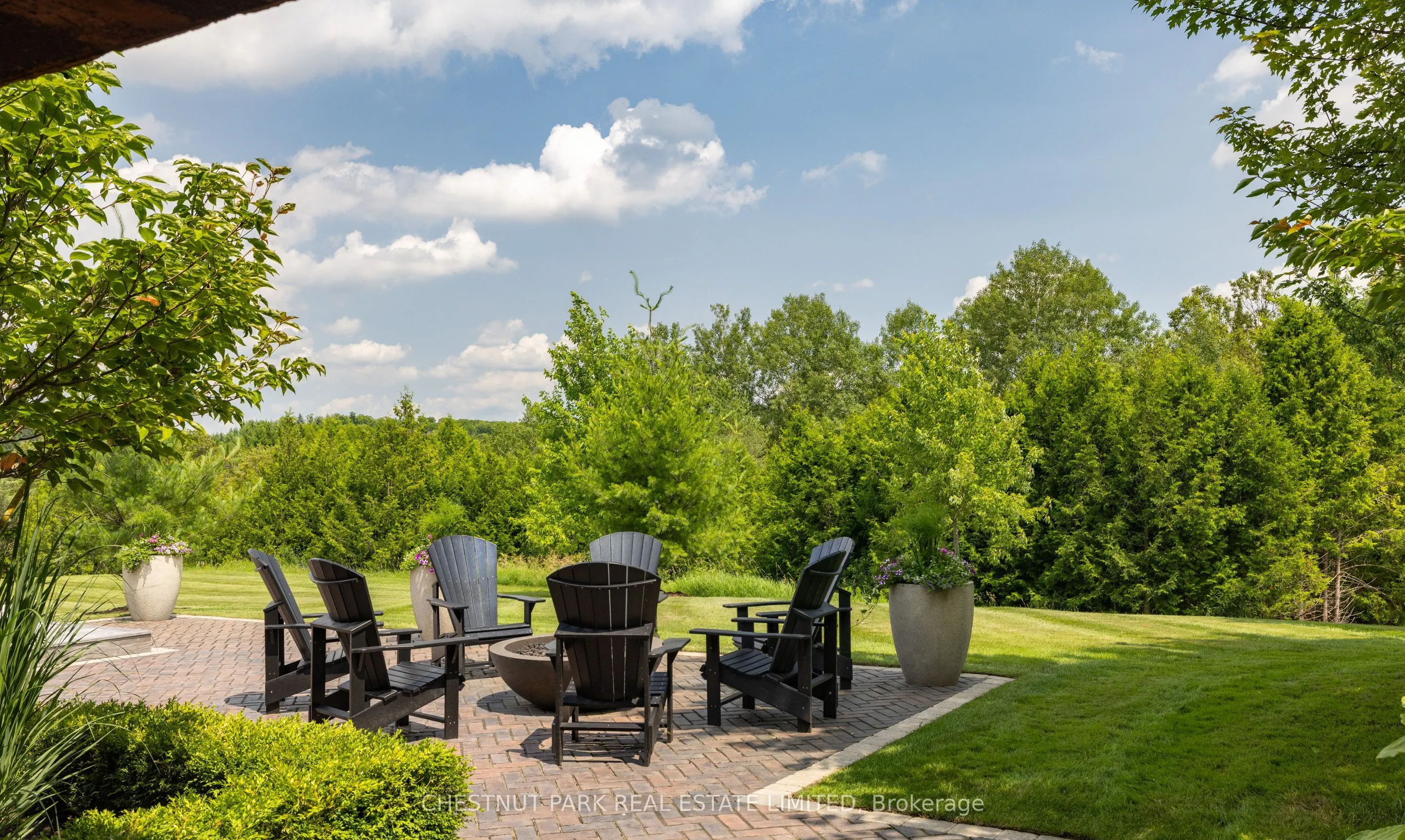 908 Vandorf Side Road