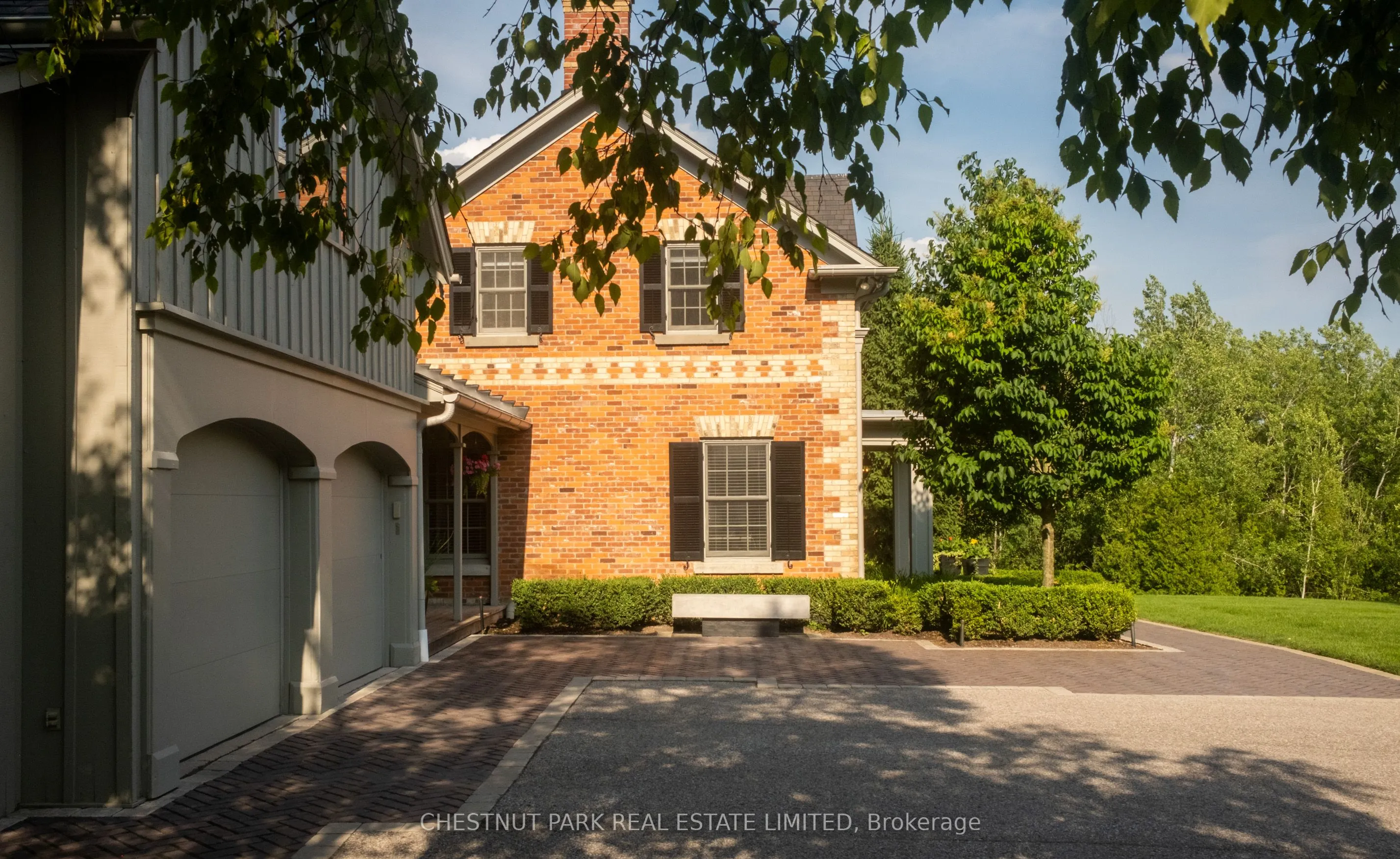 908 Vandorf Side Road