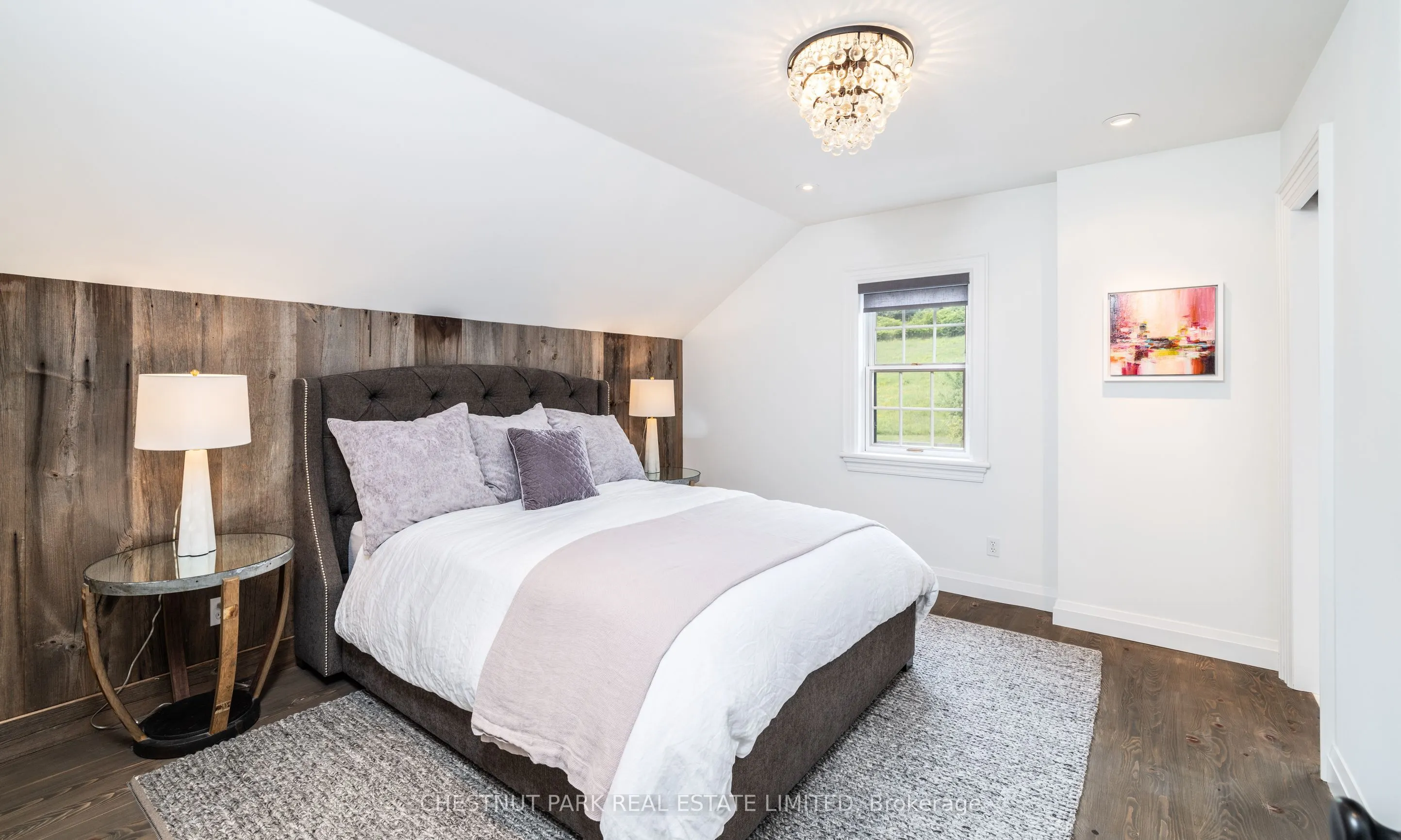 908 Vandorf Side Road