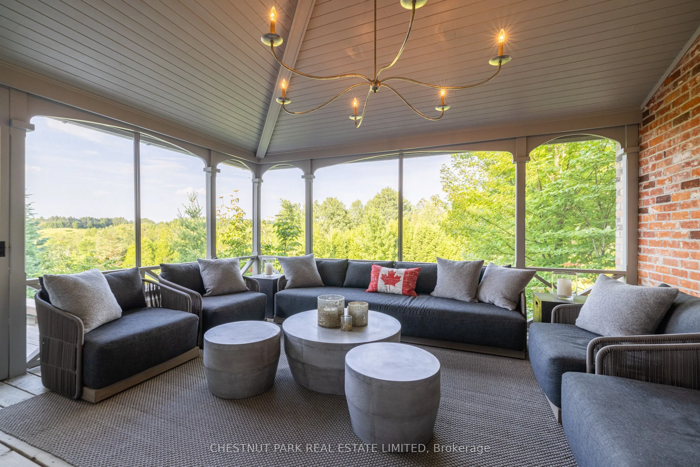 908 Vandorf Side Road