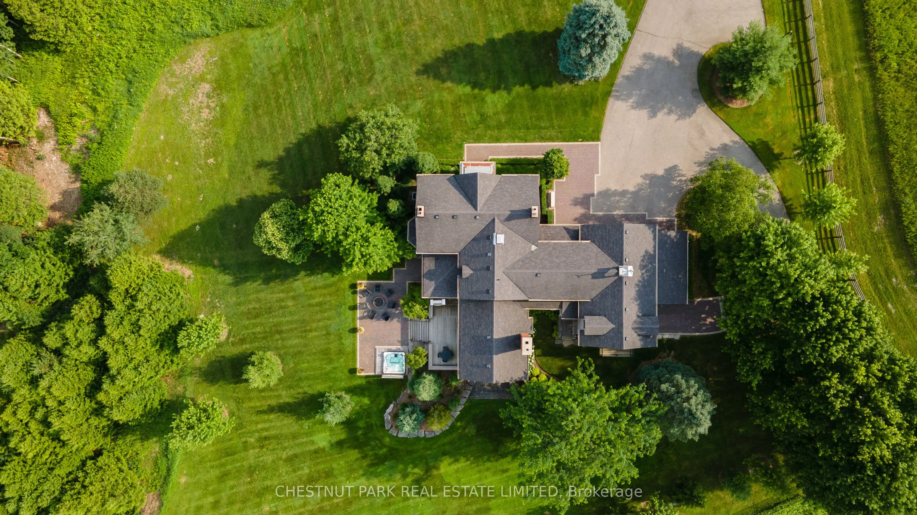 908 Vandorf Side Road