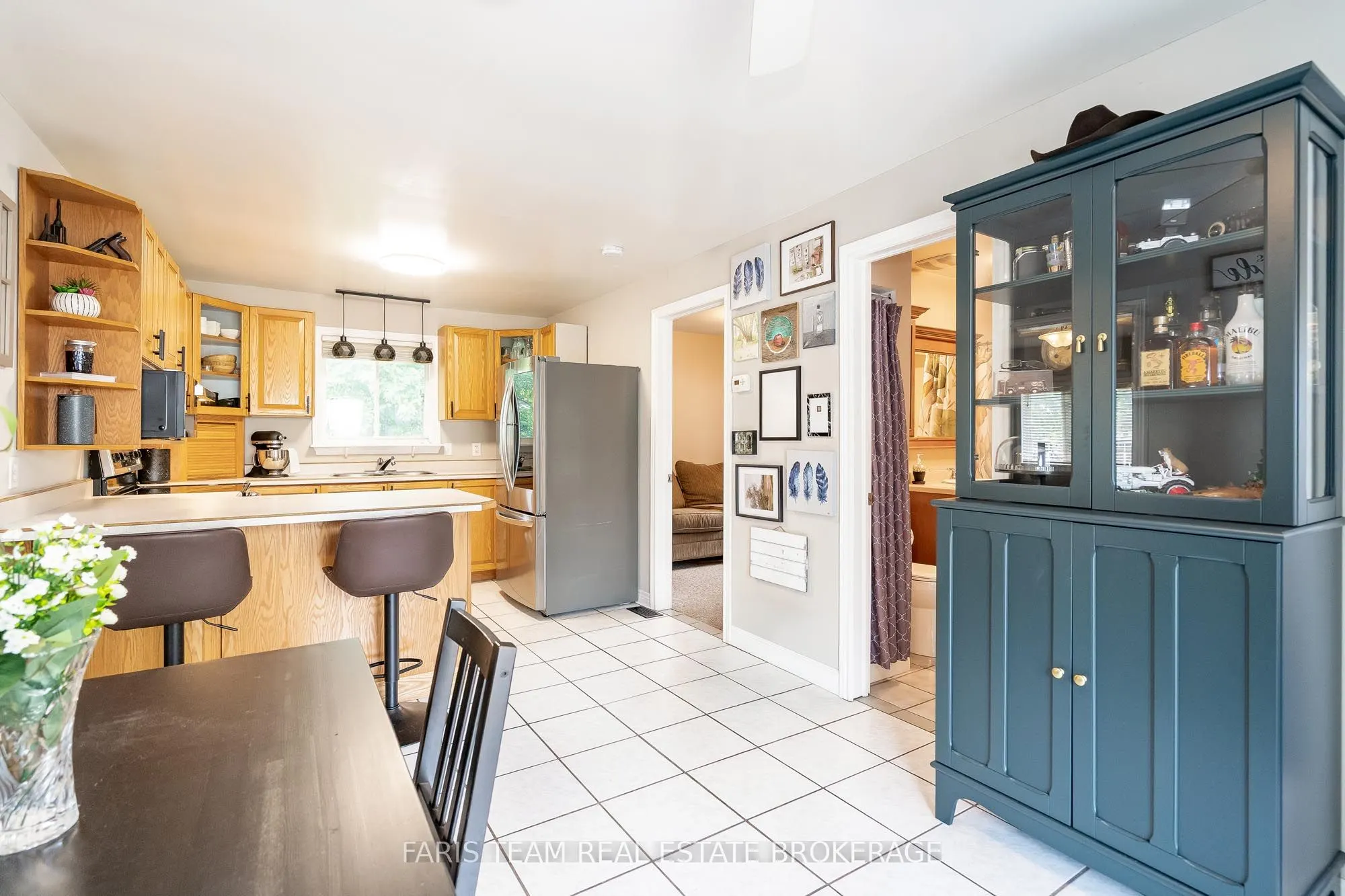 2108 Victoria Street