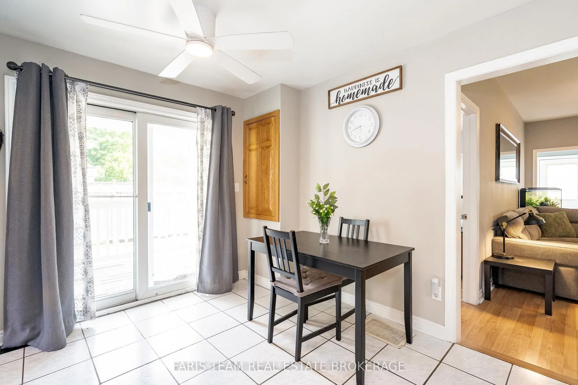 2108 Victoria Street