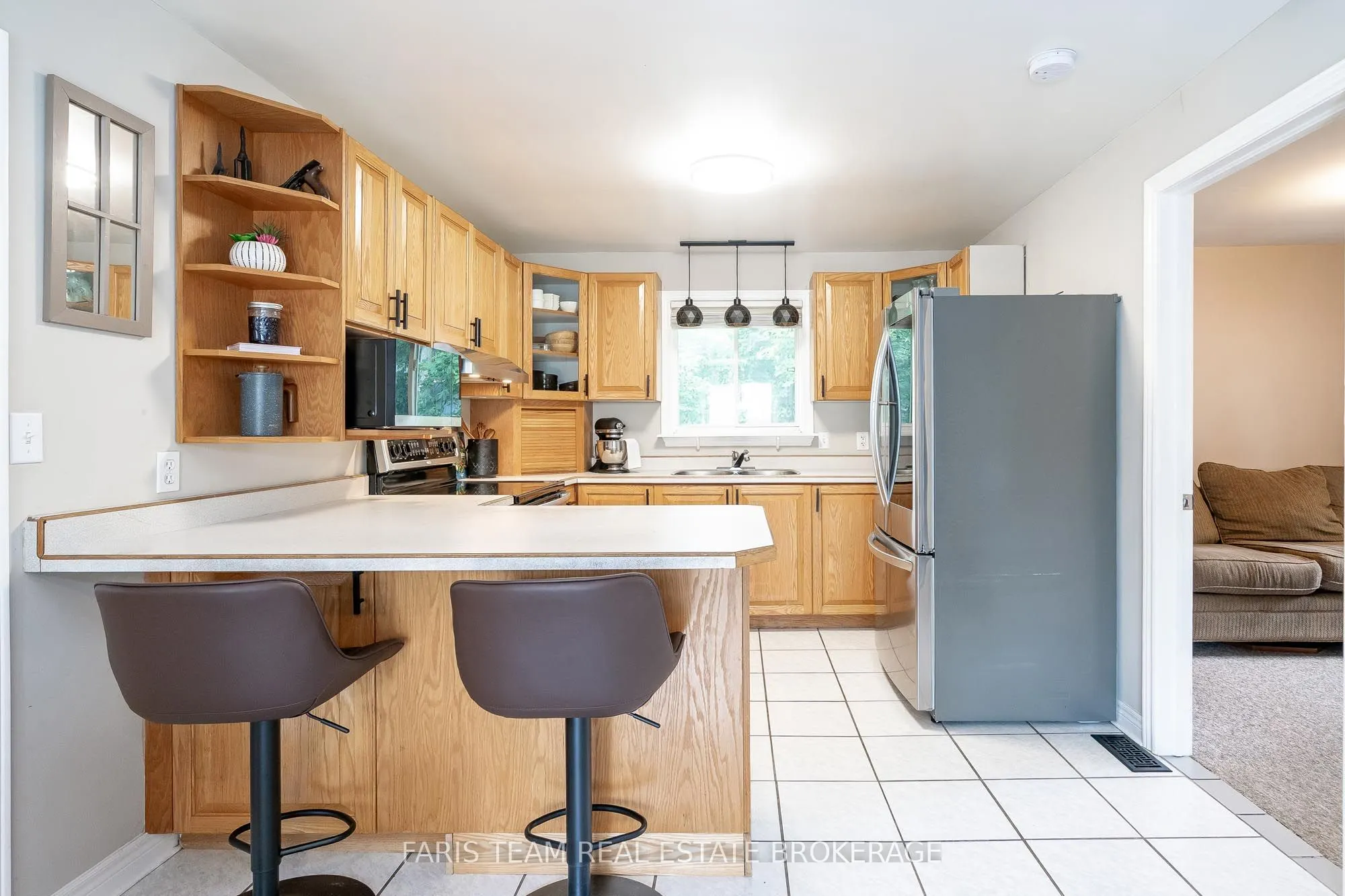 2108 Victoria Street