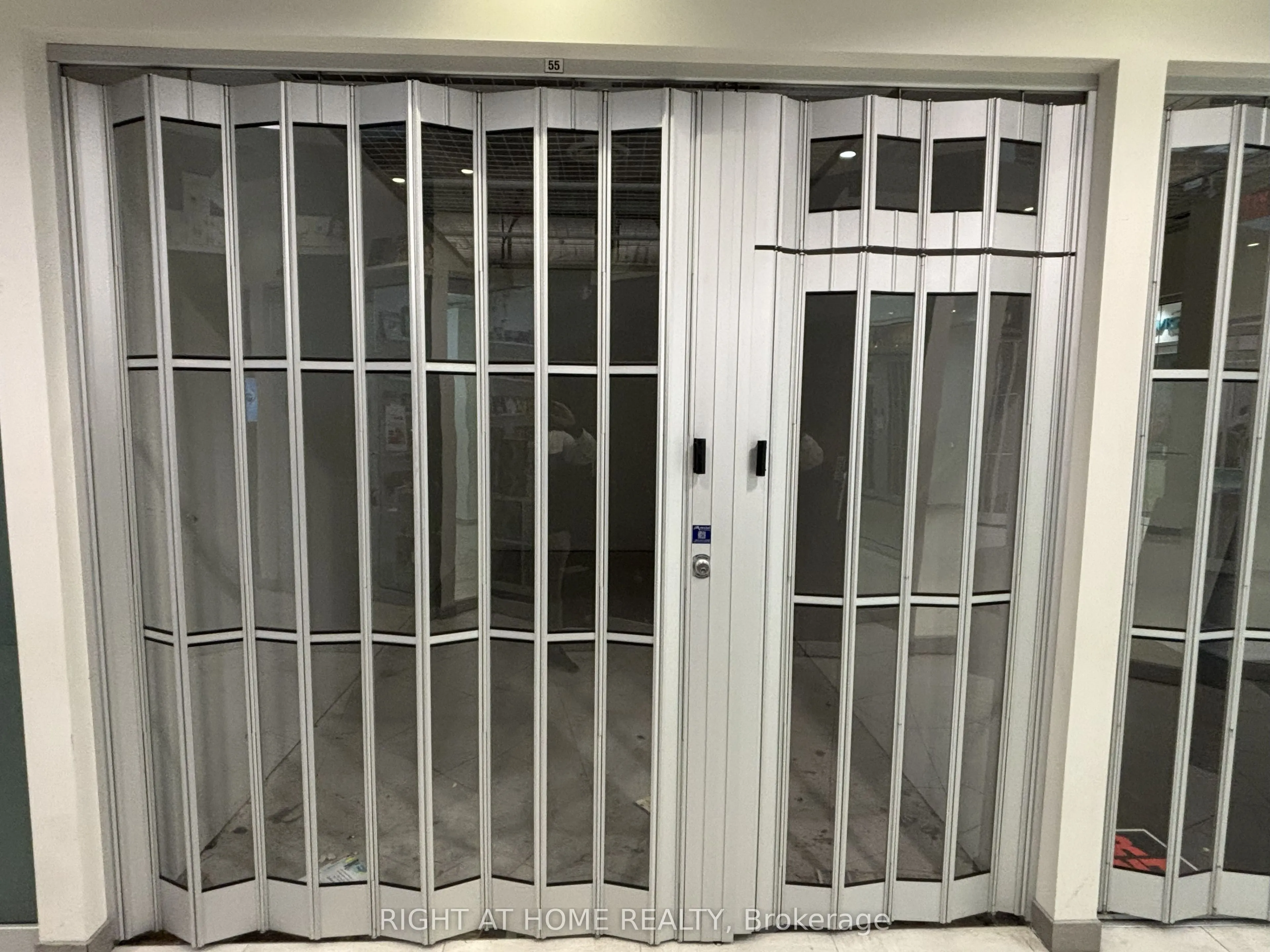 7181 Yonge Street, #55