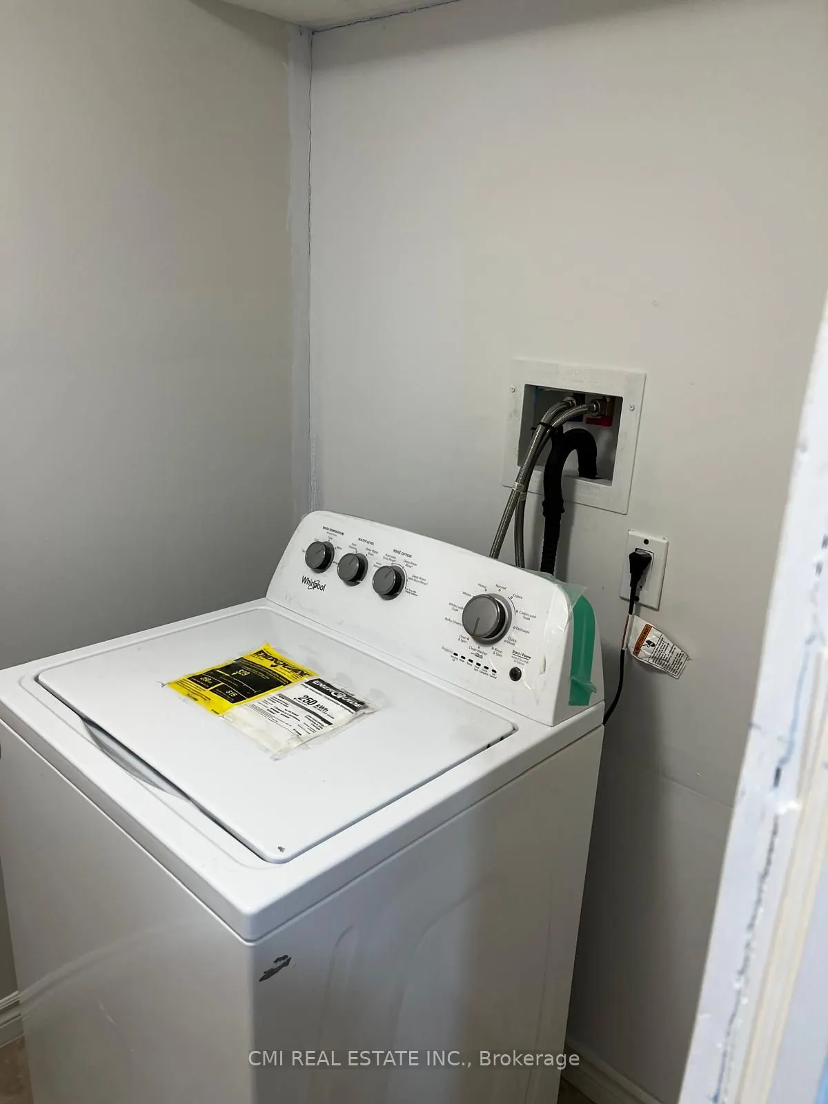 85 Watkins Glen Crescent