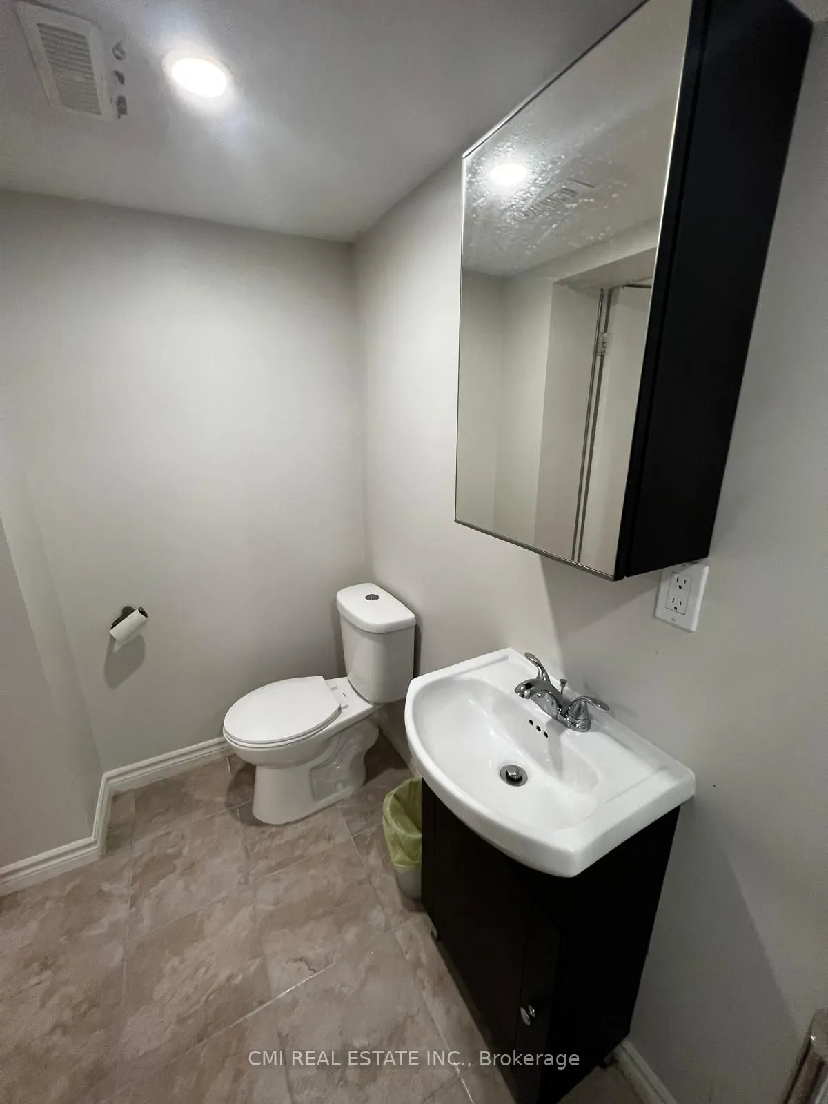 85 Watkins Glen Crescent