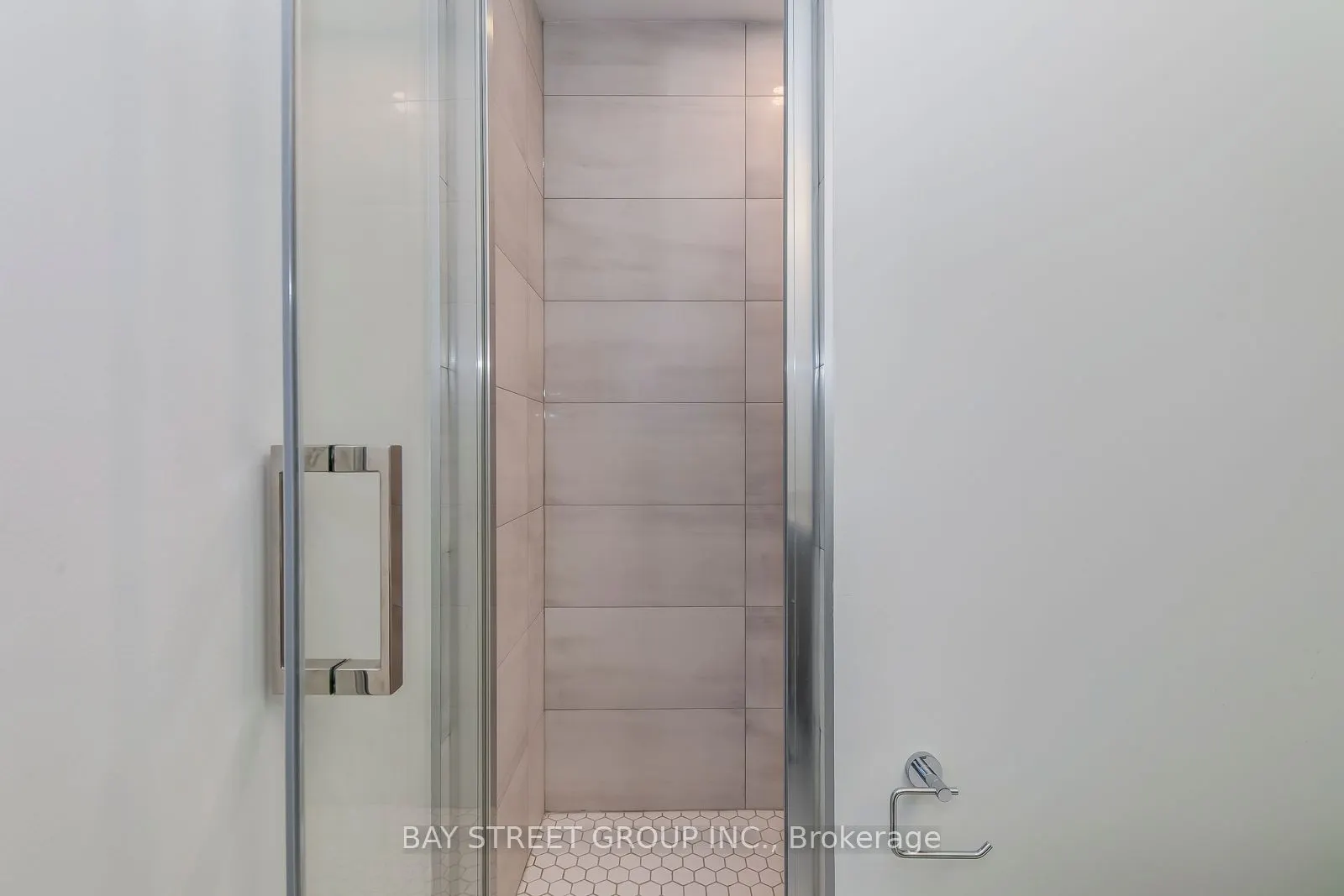 101 Cathedral High Street, #327