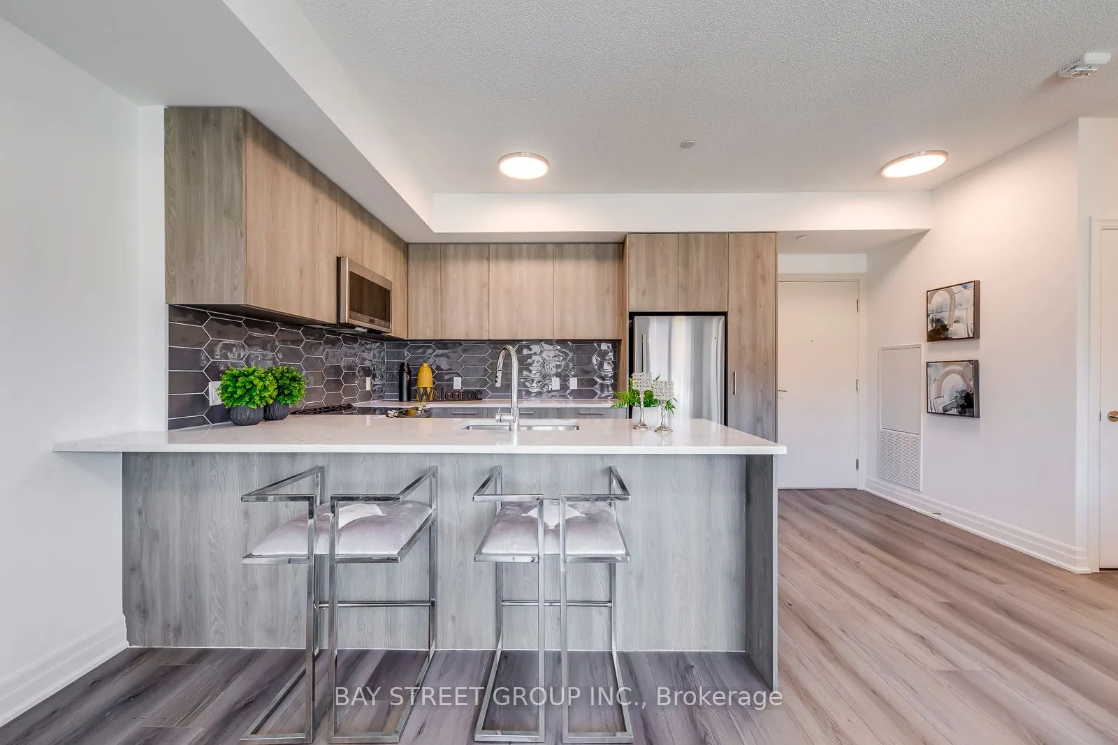 101 Cathedral High Street, #327