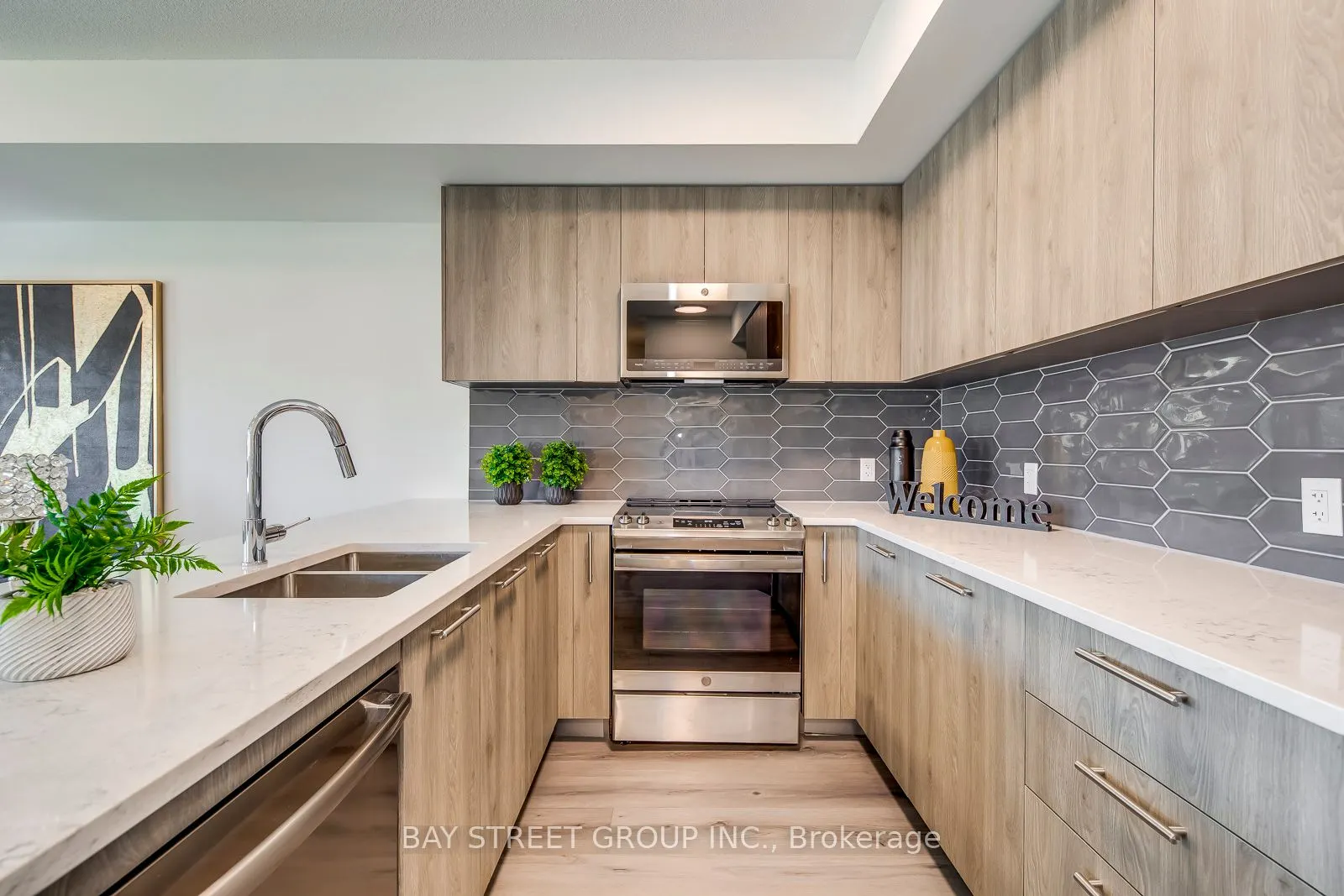 101 Cathedral High Street, #327