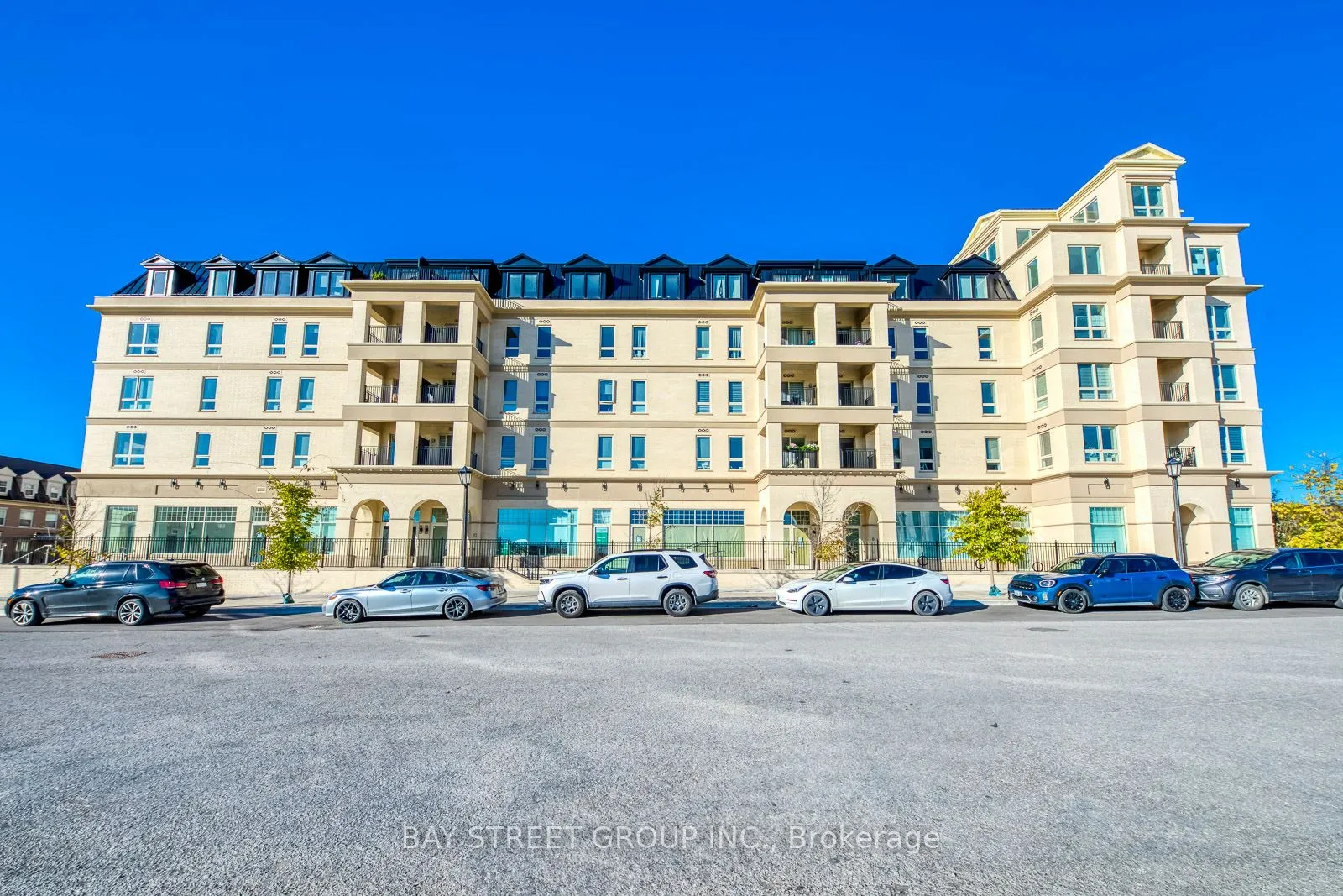 101 Cathedral High Street, #327