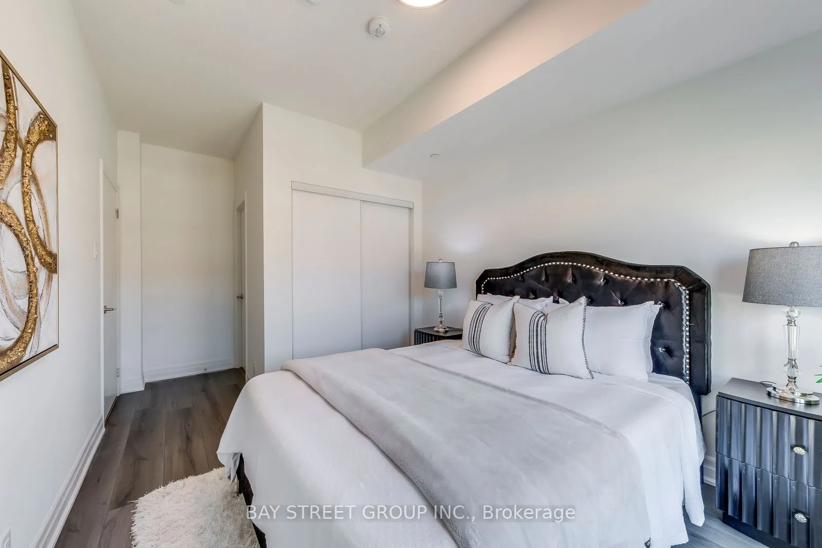 101 Cathedral High Street, #327