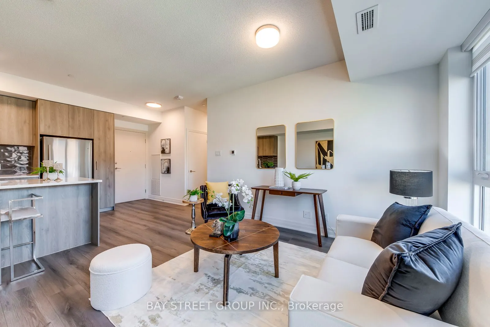 101 Cathedral High Street, #327