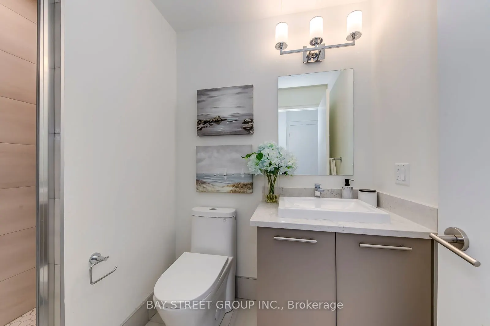 101 Cathedral High Street, #327