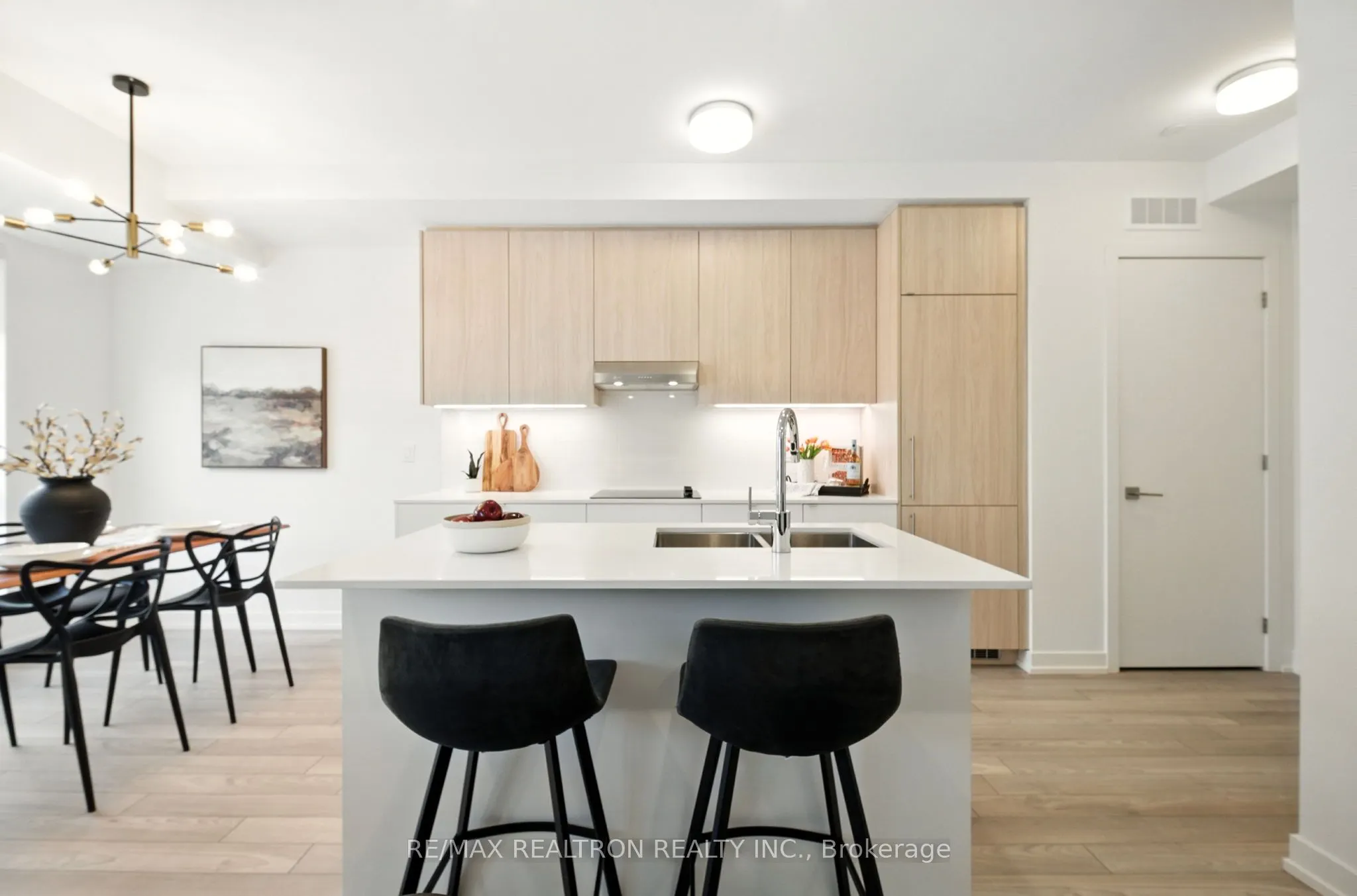 8 Walder Lane, #H308