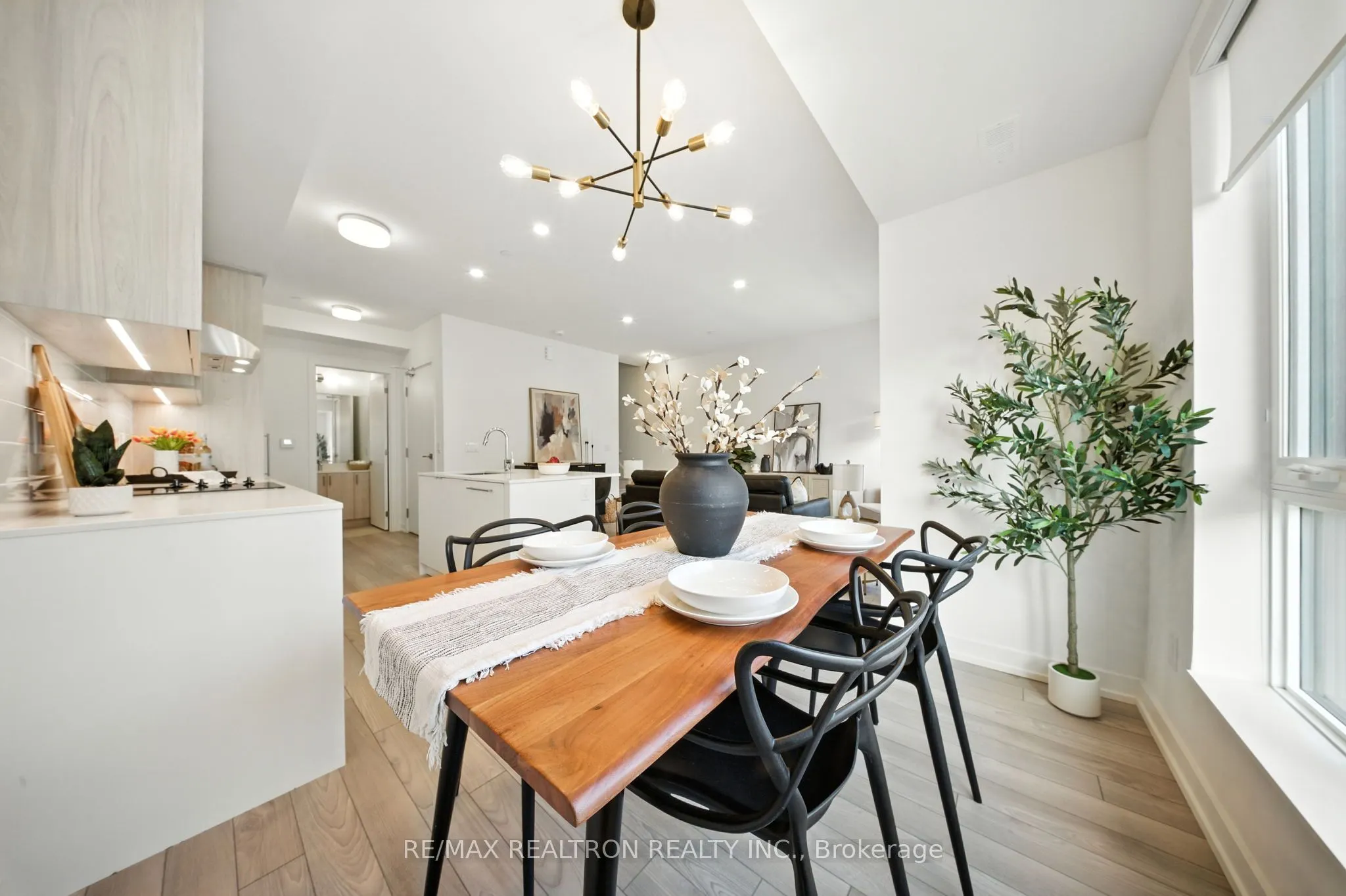 8 Walder Lane, #H308