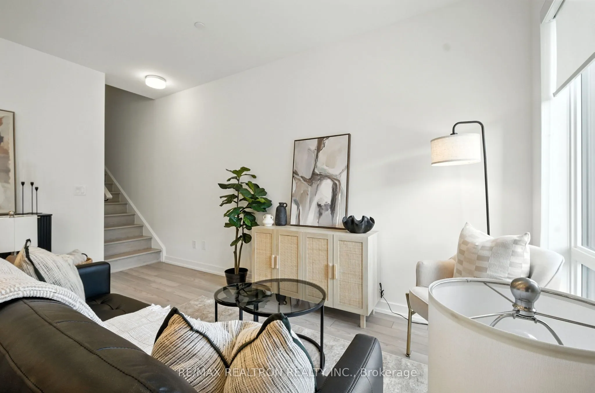 8 Walder Lane, #H308