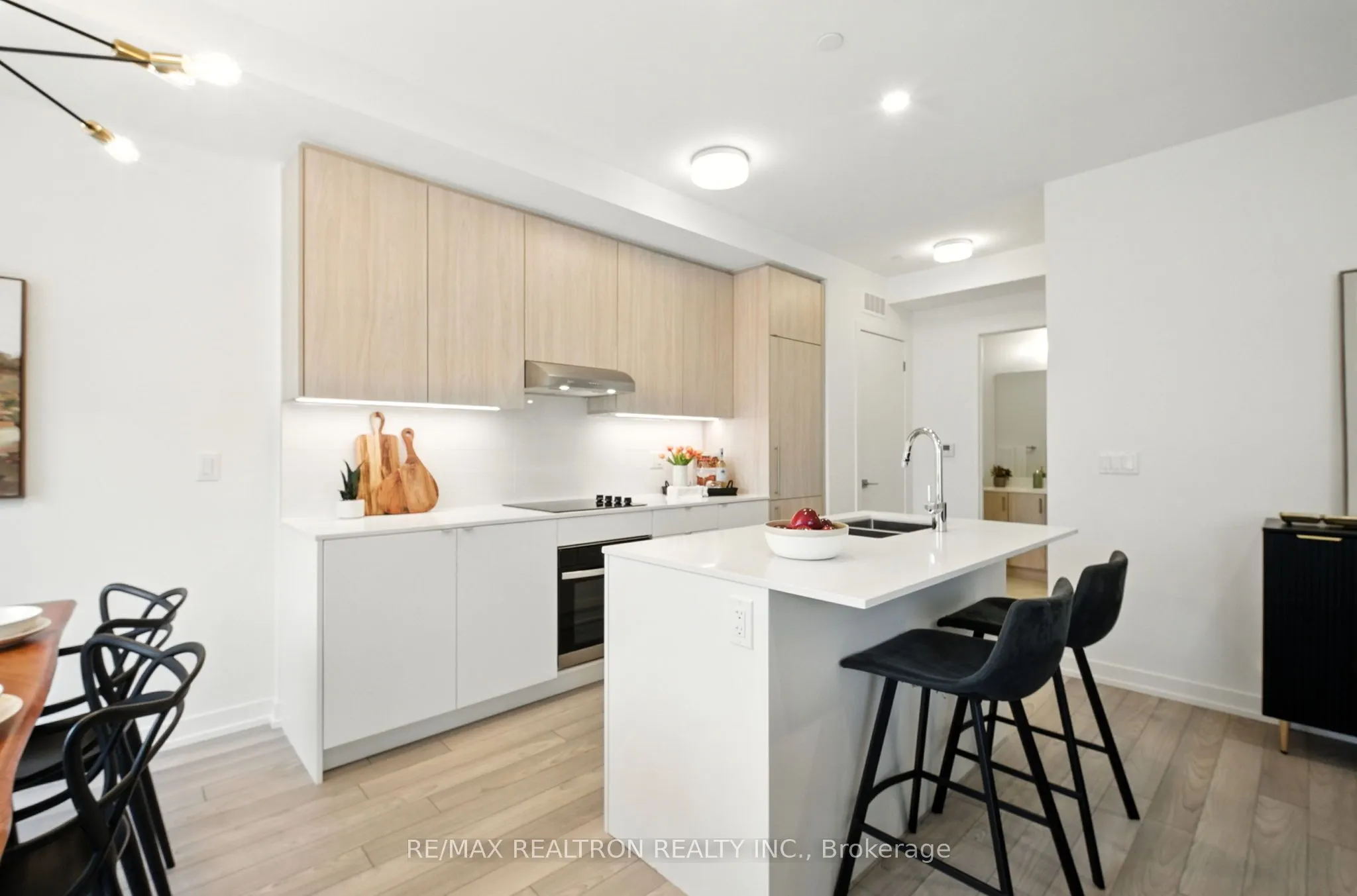 8 Walder Lane, #H308